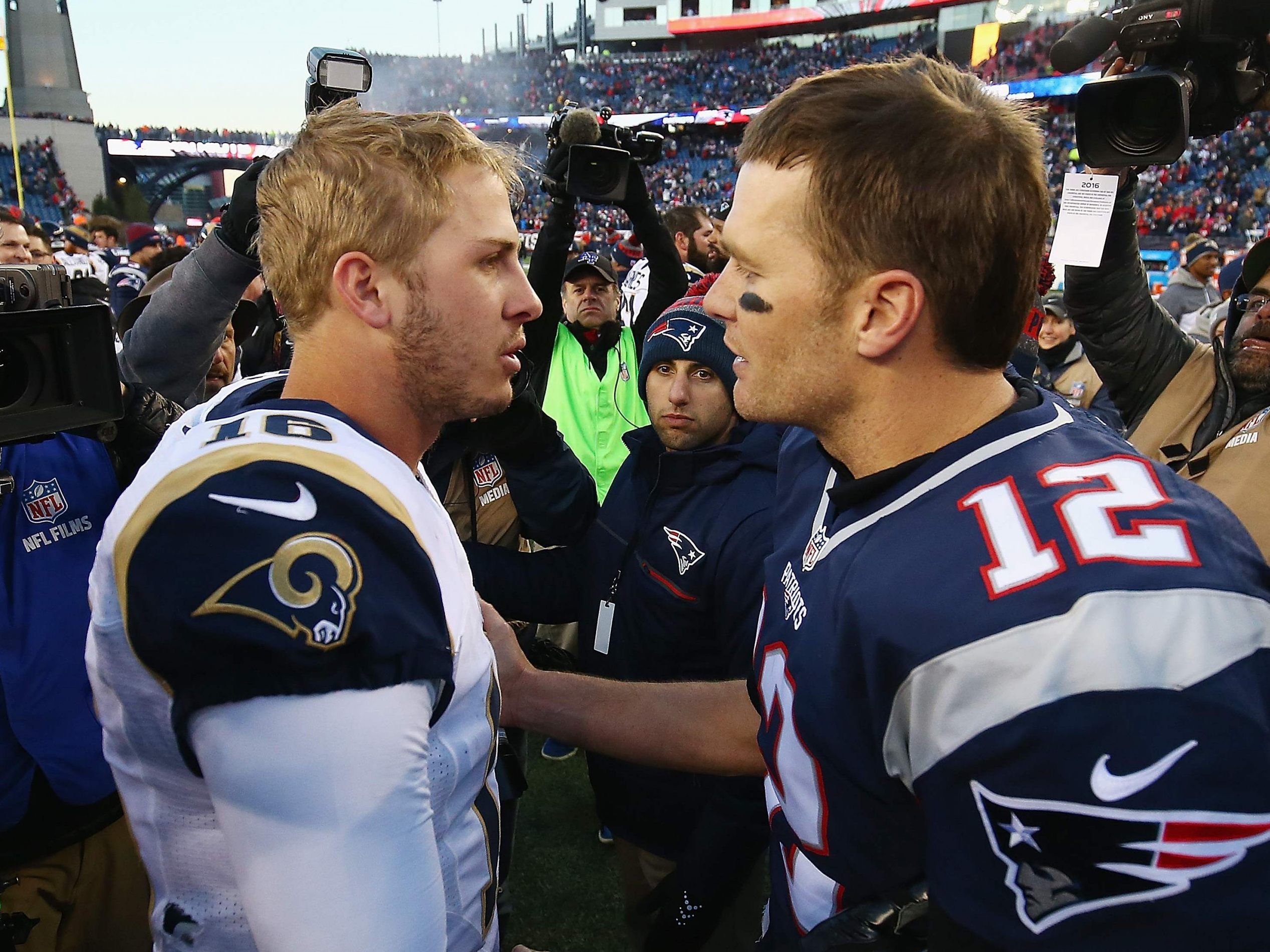 Das große Duell der Generationen in Super Bowl LIII: Tom Brady (r.) gegen Jared Goff (l.). Das große Duell der Generationen in Super Bowl LIII: Tom Brady (r.) gegen Jared Goff (l.).