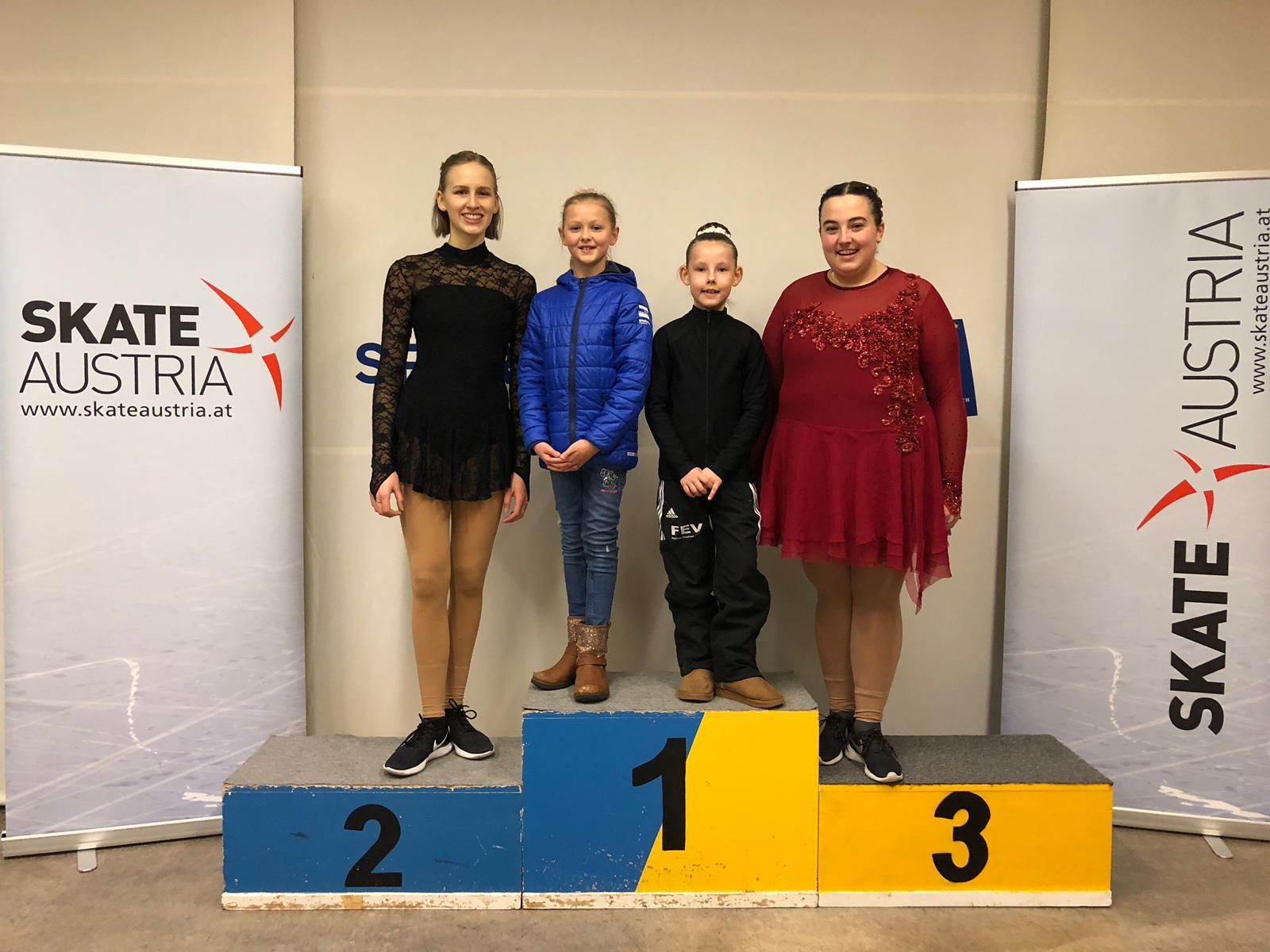 Leah, Lina, Sophie und Eva-Maria beim Wolf Cup