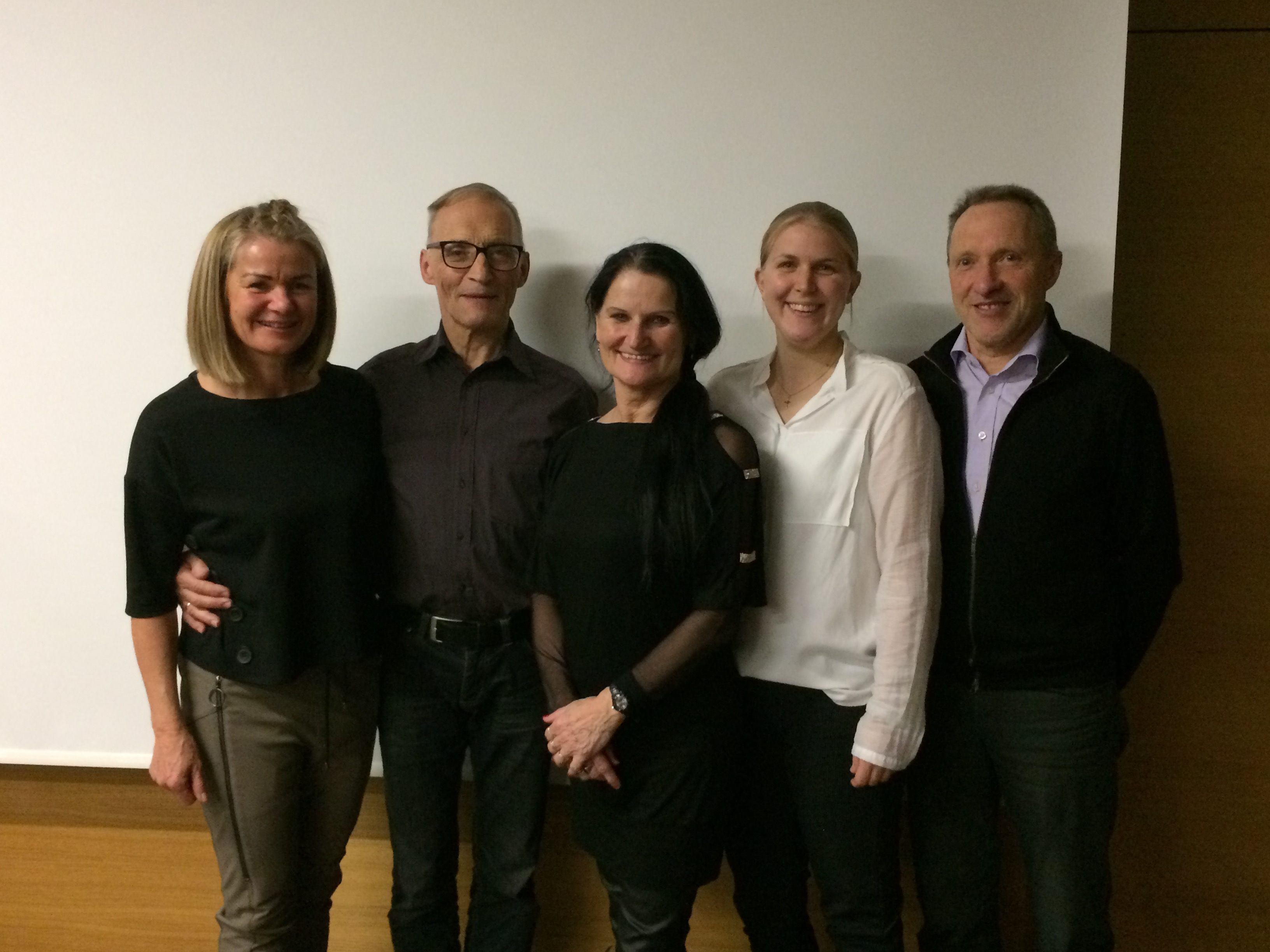 Der Vorstand des TSC Blau-Gold v. l.: Melitta Fitz, Franz Steinbichler, Ria Steinbichler, Elisabeth Hörburger und Eugen Kathan.