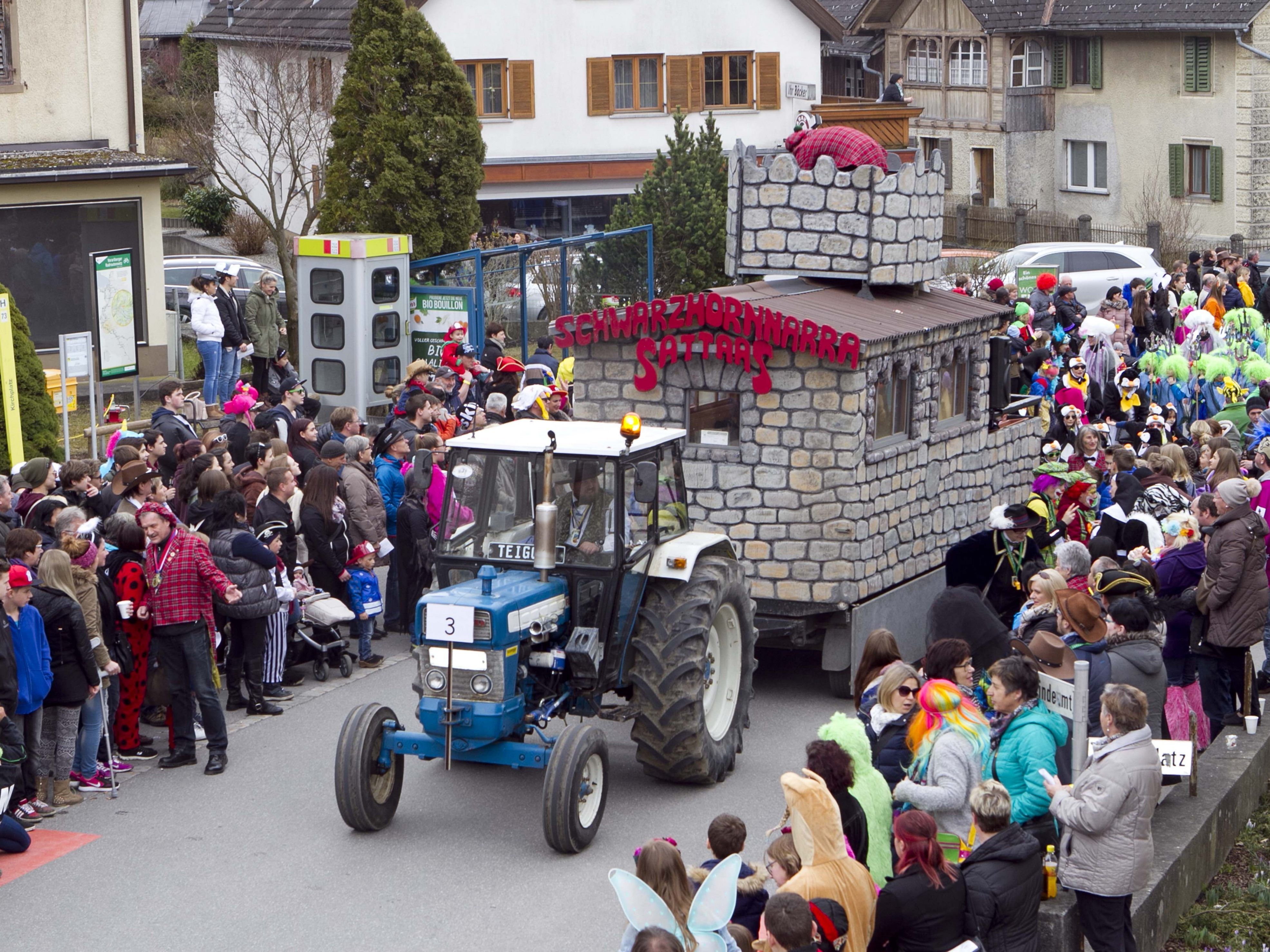 Faschingsumzug in Satteins Faschingsumzug in Satteins