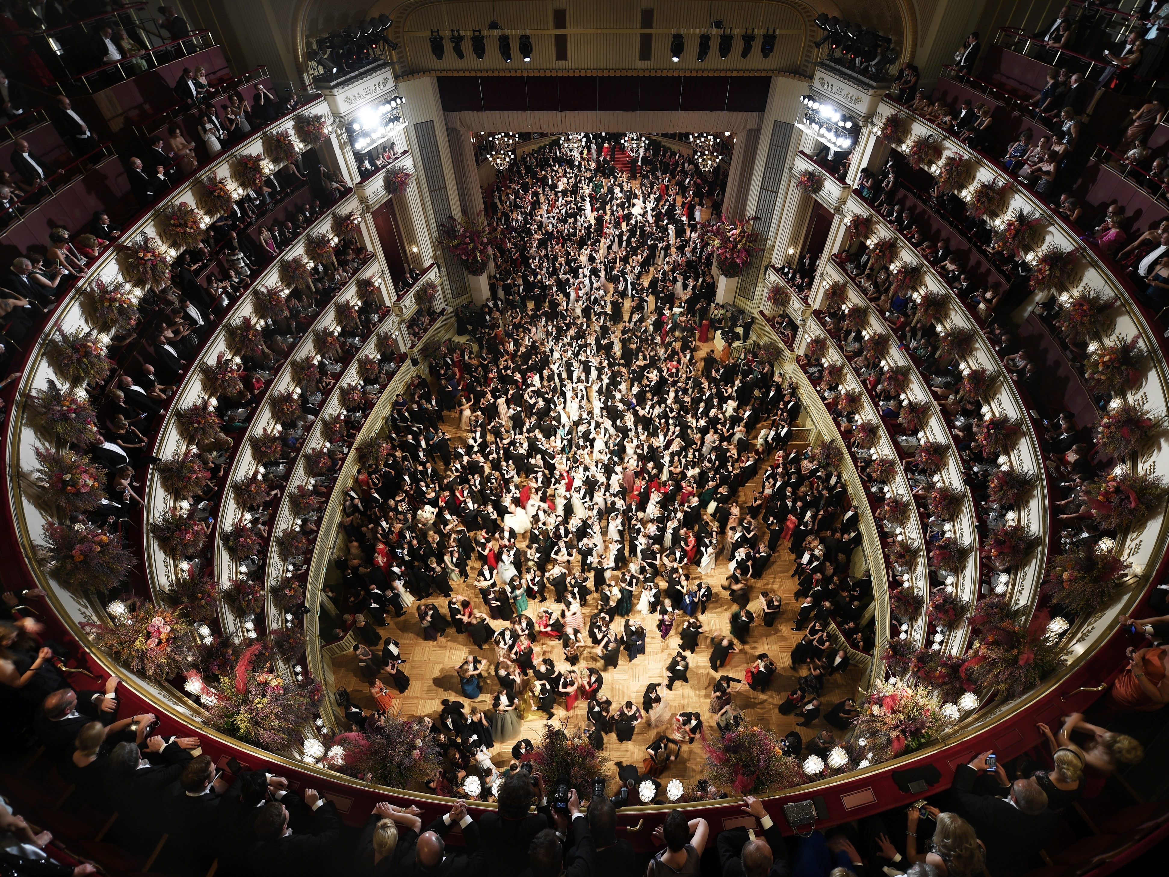Der Wiener Opernball 2019 findet am 28. Februar statt. Der Wiener Opernball 2019 findet am 28. Februar statt.