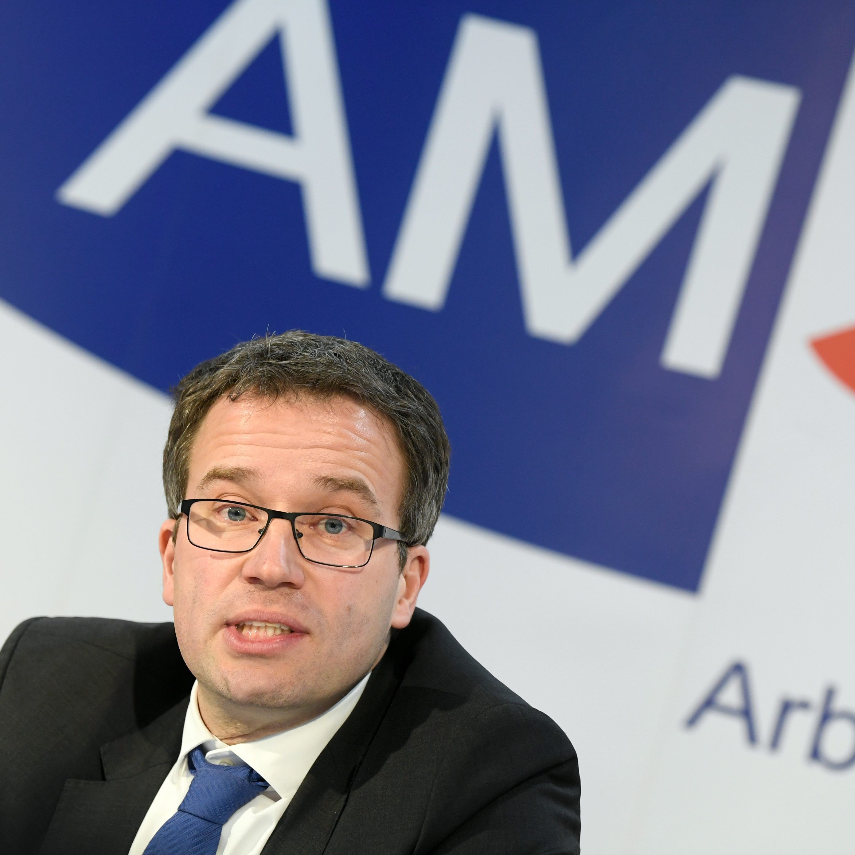 Faktisch sollen Frauen laut AMS-Chef Kopf weiter mehr gefördert werden.