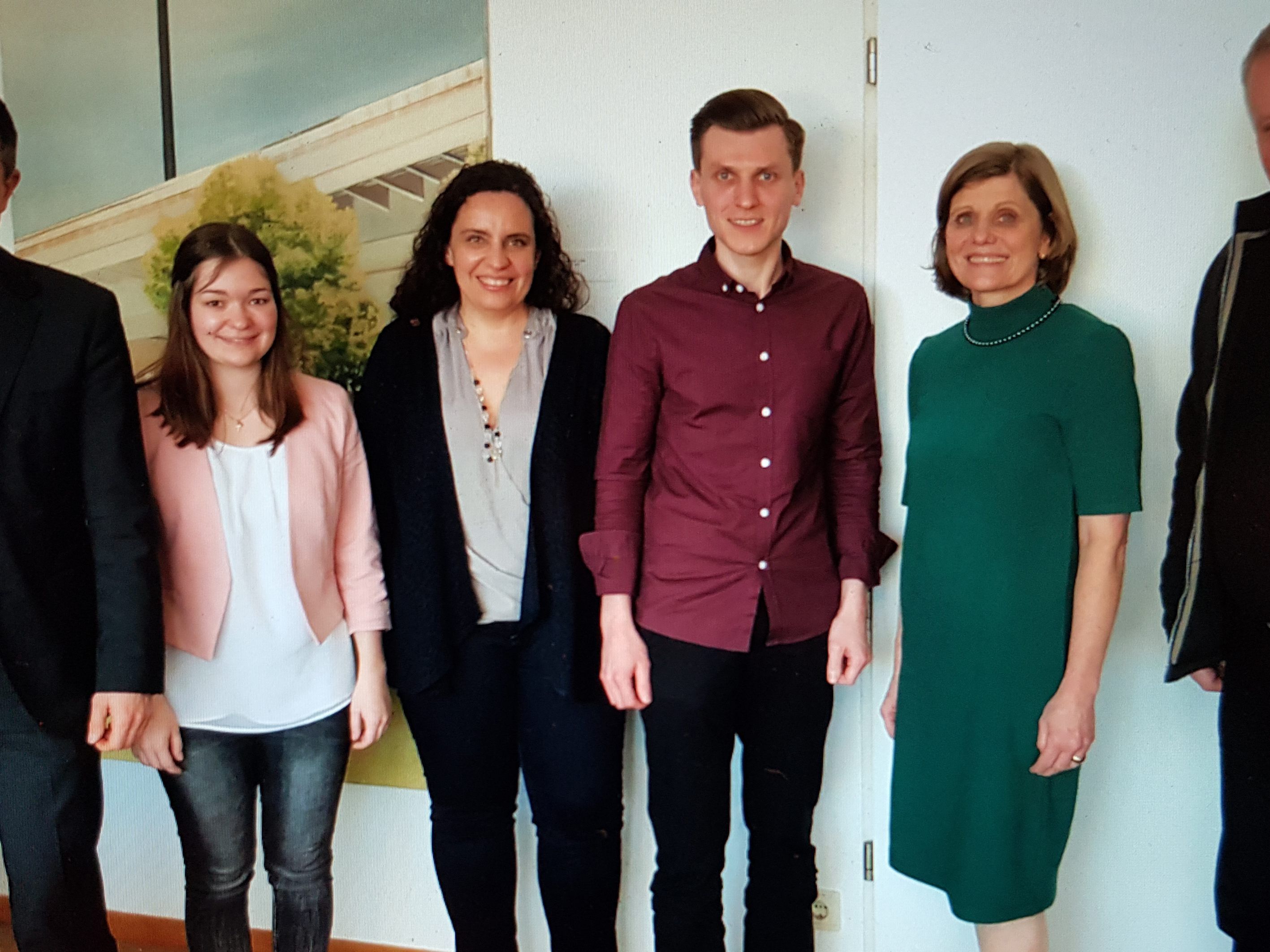 PH Vizerektor Heiko Richter, drei ÖH-VertreterInnen, Landesrätin Barbara Schöbi-Fink und der ÖAAB-Lehrervertreter Andreas Hammerer PH Vizerektor Heiko Richter, drei ÖH-VertreterInnen, Landesrätin Barbara Schöbi-Fink und der ÖAAB-Lehrervertreter Andreas Hammerer