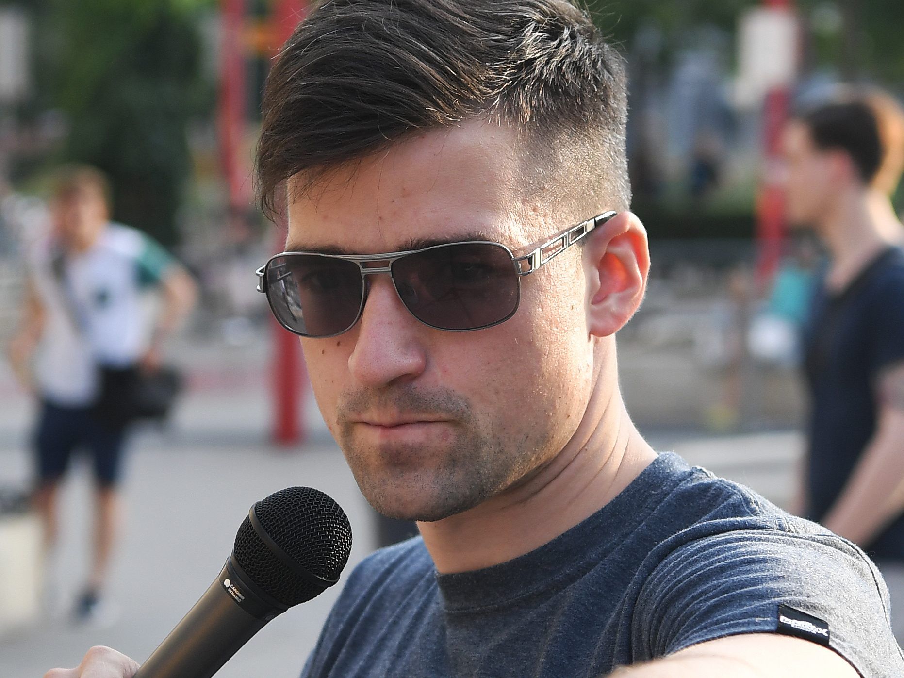 Offenbar laufen Ermittlungen gegen den Sprecher der Identitären. Offenbar laufen Ermittlungen gegen den Sprecher der Identitären.
