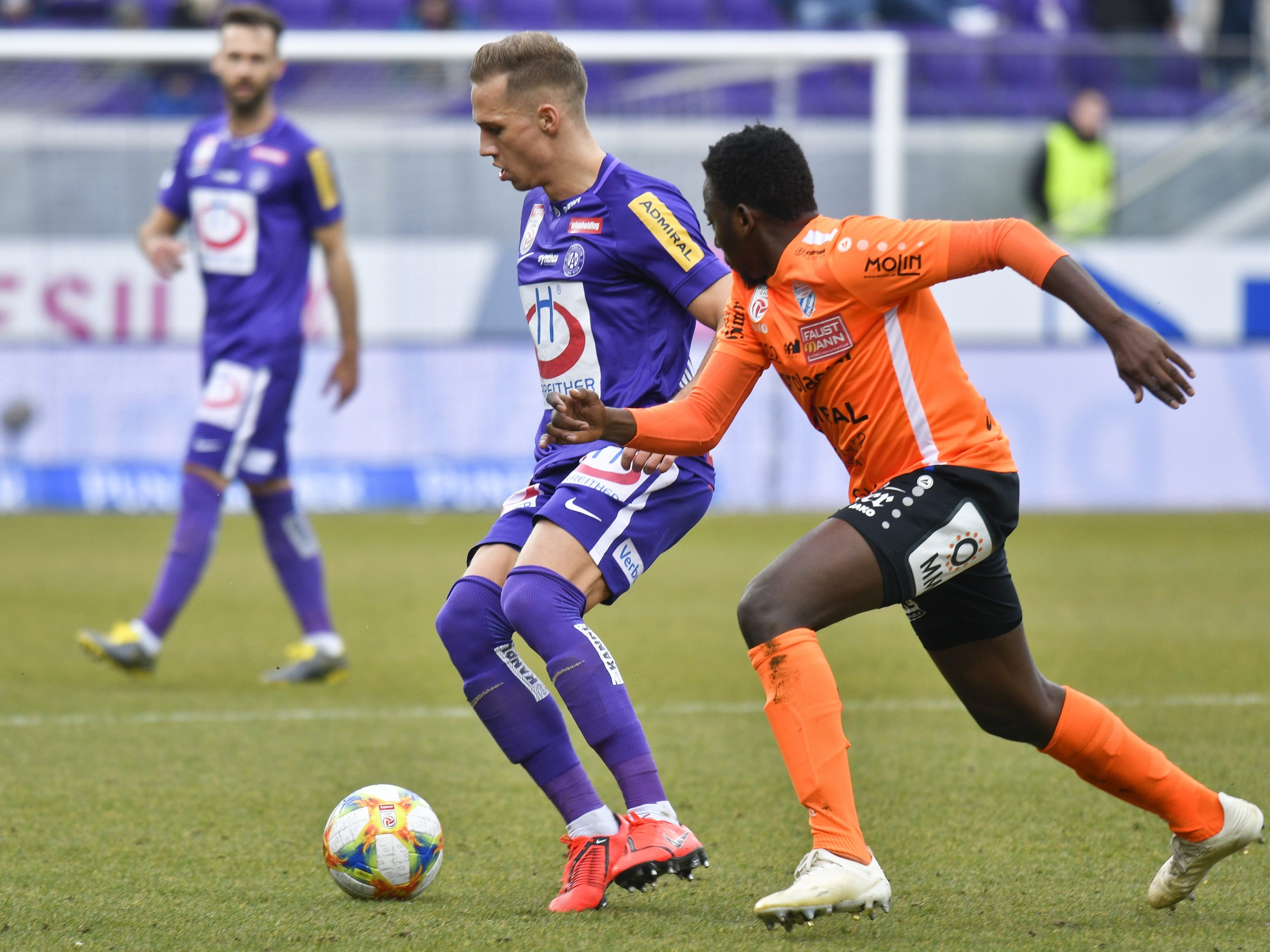 Austria Wien konnte den erhofften "Pflichtsieg" erreichen. Austria Wien konnte den erhofften "Pflichtsieg" erreichen.