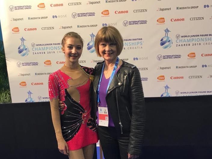Olga Mikutina mit Trainerin Elena Romanova Olga Mikutina mit Trainerin Elena Romanova