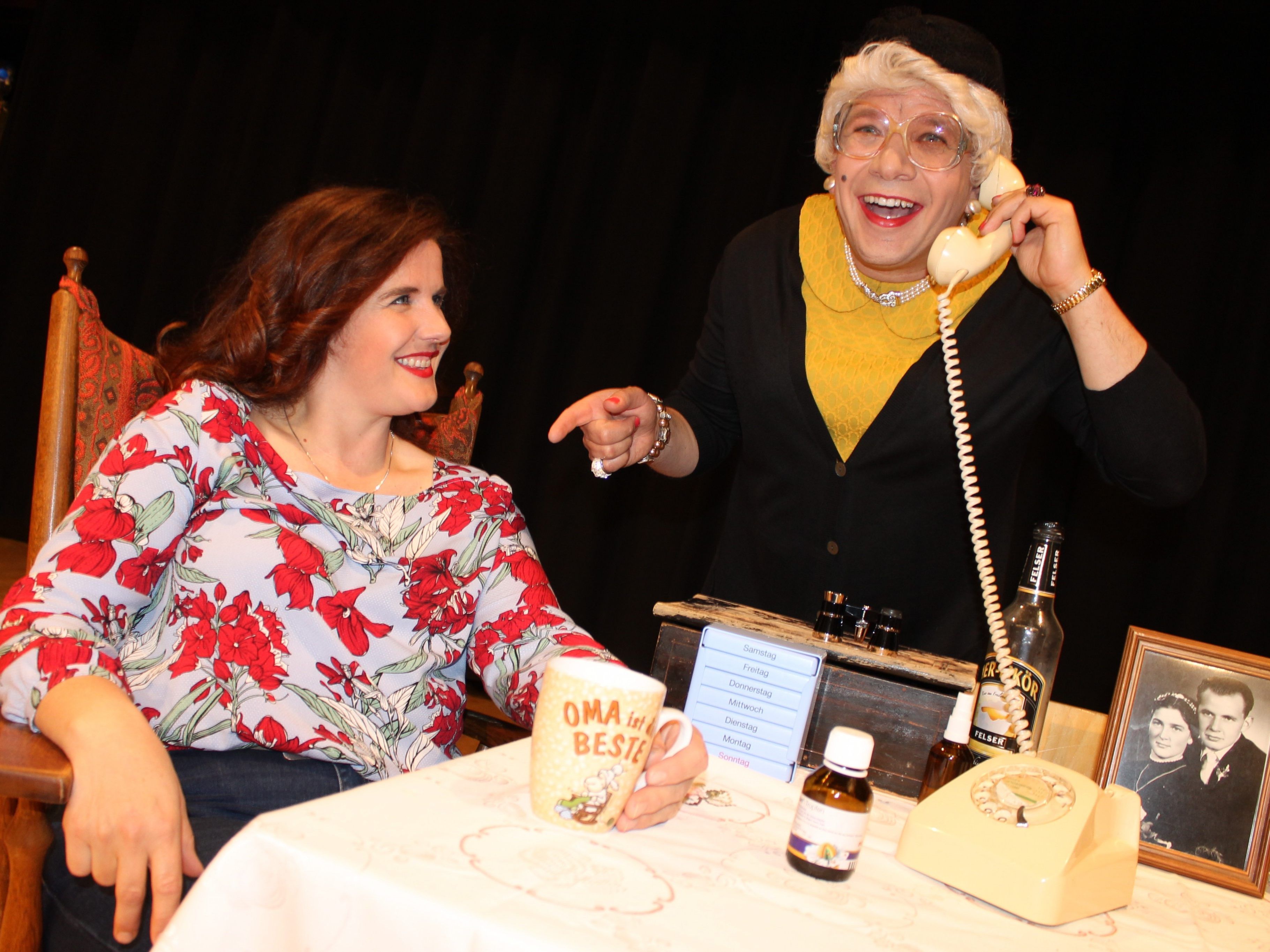 Spaßig, humorvoll und mit herzerfrischenden Wahrheiten aus dem täglichen Leben - das Kabarett, heute AmBach in Götzis Spaßig, humorvoll und mit herzerfrischenden Wahrheiten aus dem täglichen Leben - das Kabarett, heute AmBach in Götzis