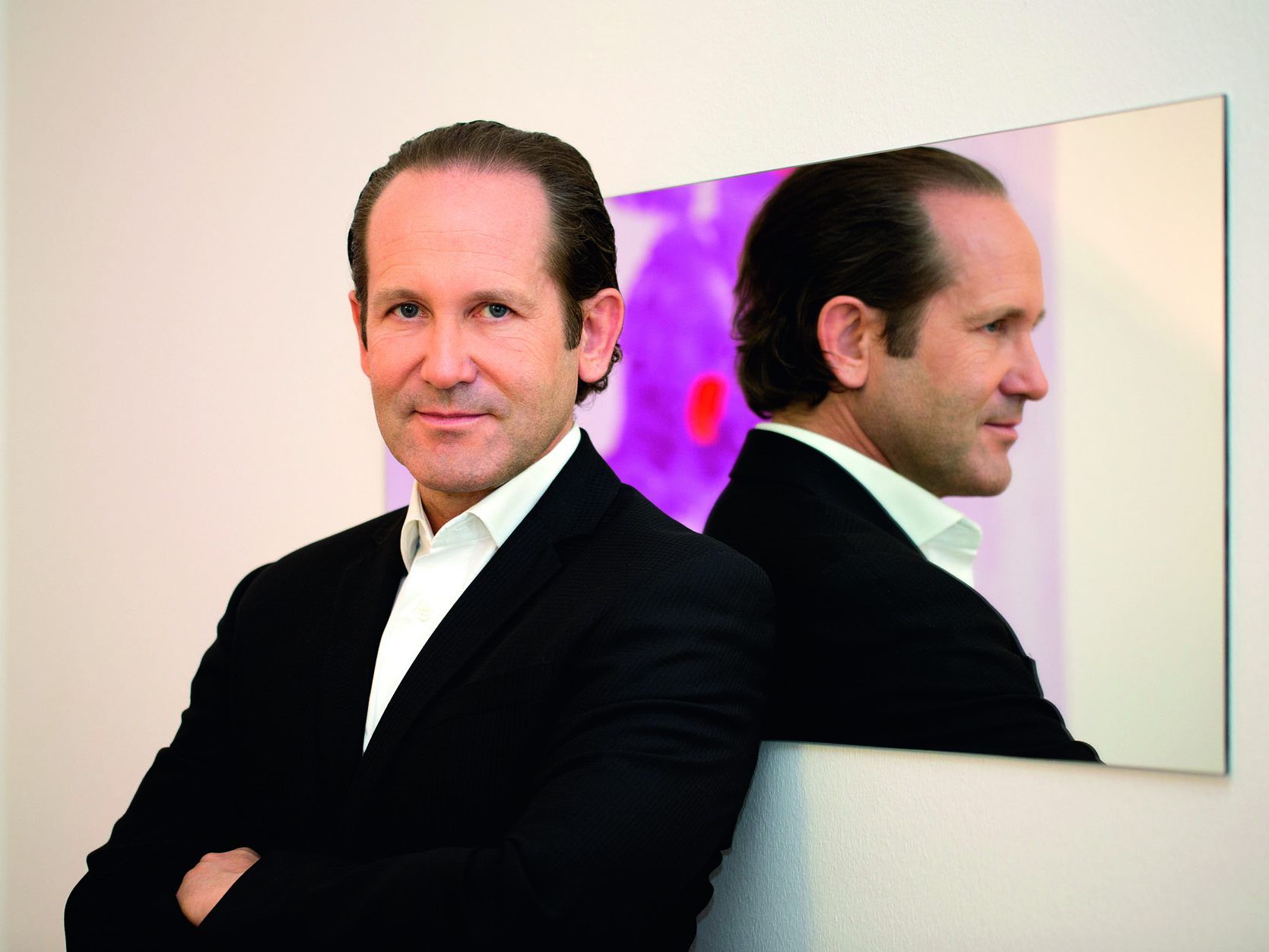 Dr. Jörg Knabl eröffnet sein zweites KMED Institut im Auhof Center. Dr. Jörg Knabl eröffnet sein zweites KMED Institut im Auhof Center.