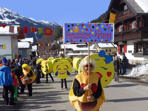 PVÖ Partenen beim Faschingsumzug