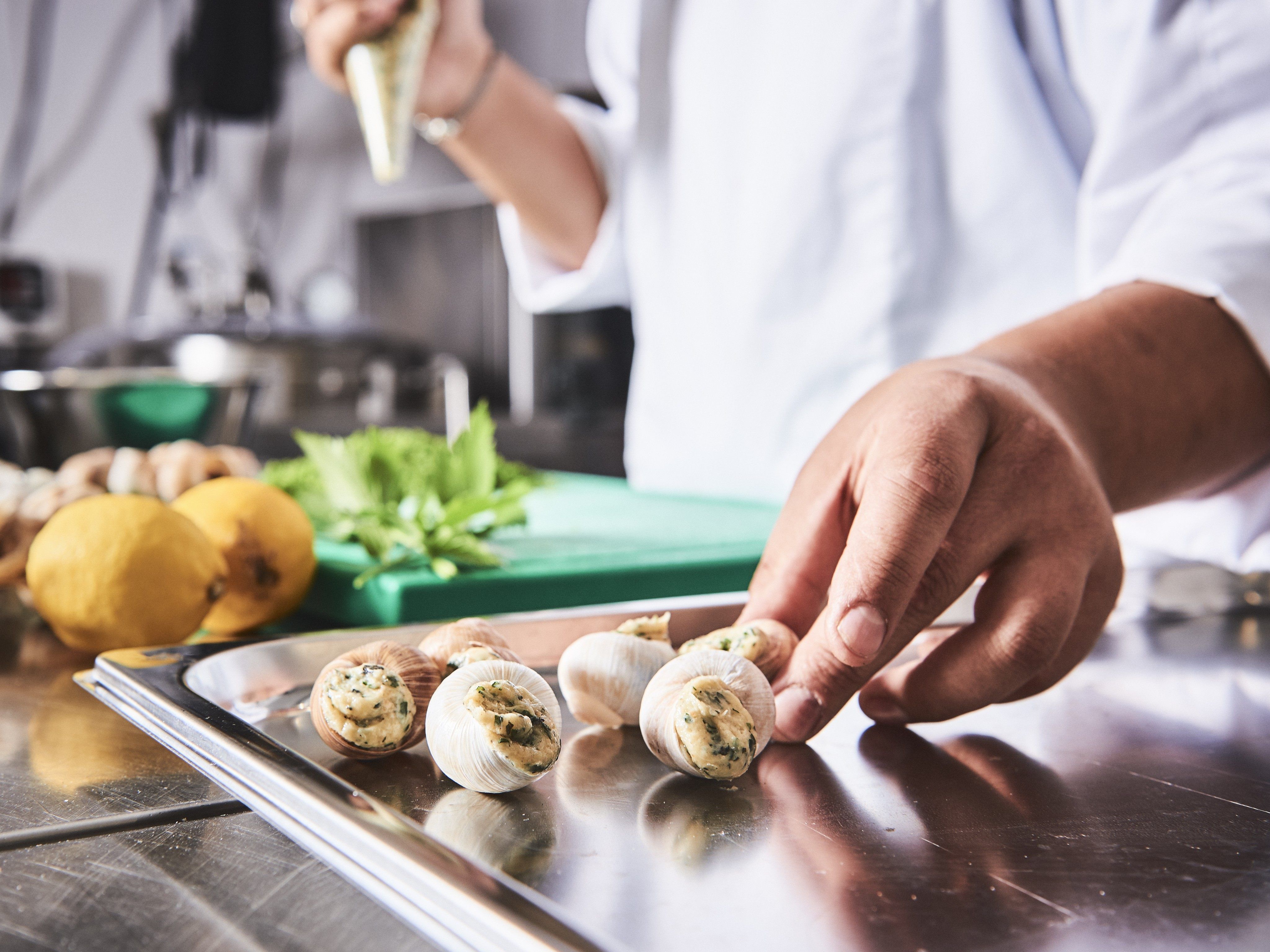 Vom Aschermittwoch bis zum Karfreitag gibt es in teilnehmenden Restaurants besondere Schneckengerichte. Vom Aschermittwoch bis zum Karfreitag gibt es in teilnehmenden Restaurants besondere Schneckengerichte.