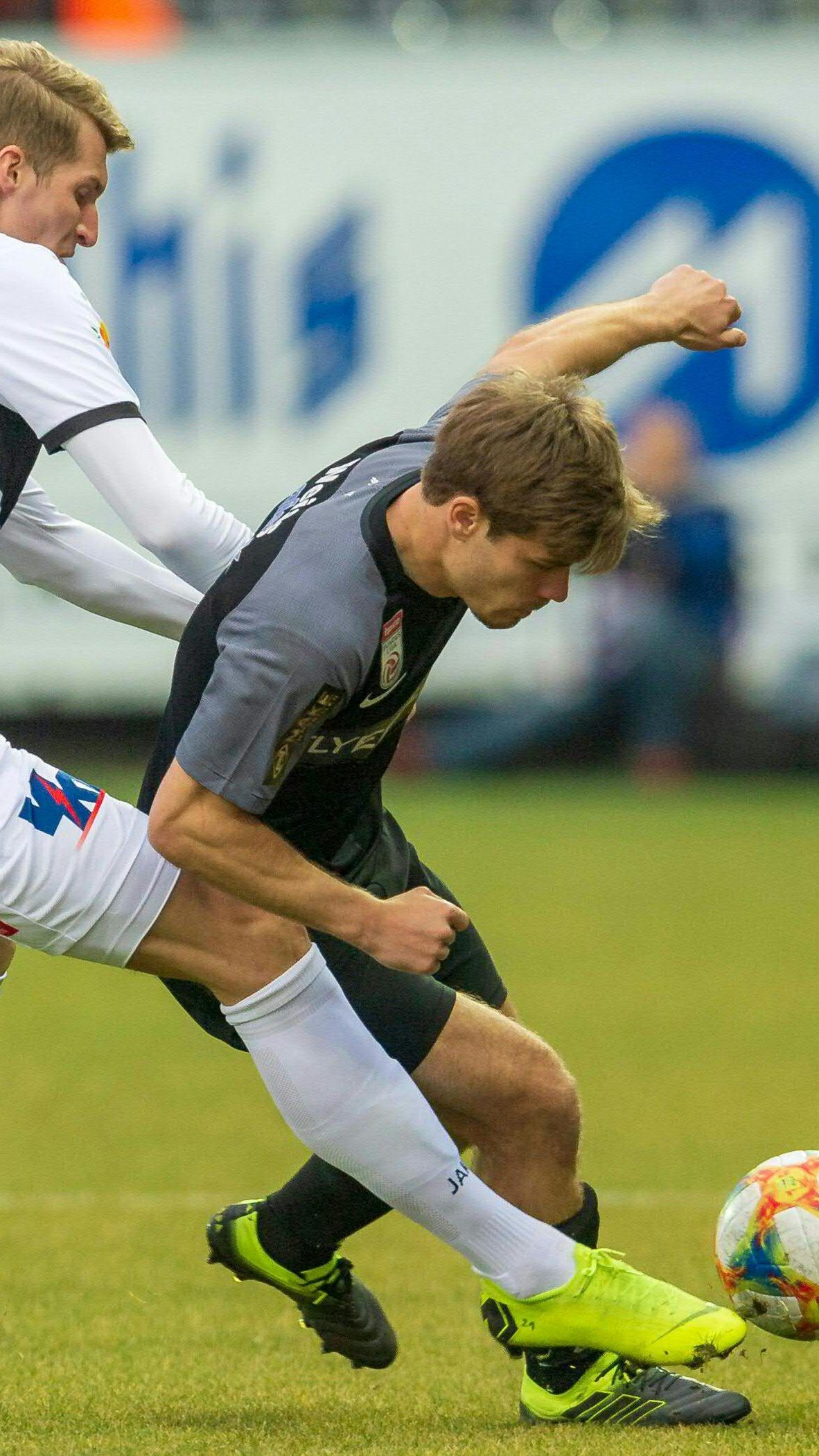 Der SCR Altach verdient sich zu Hause die rote Laterne.