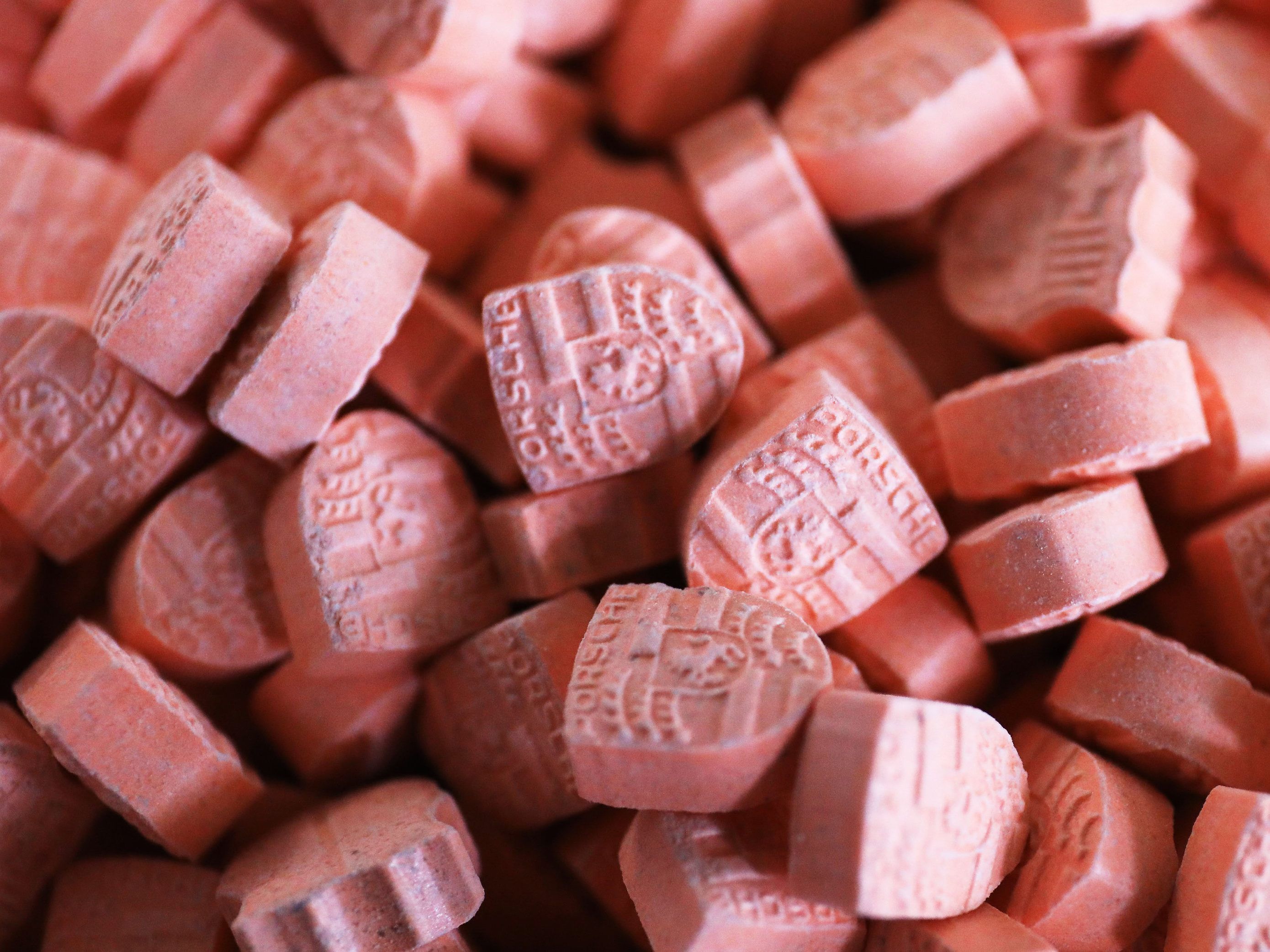 Der Mann hatte vier Ecstasy-Tabletten bei sich.