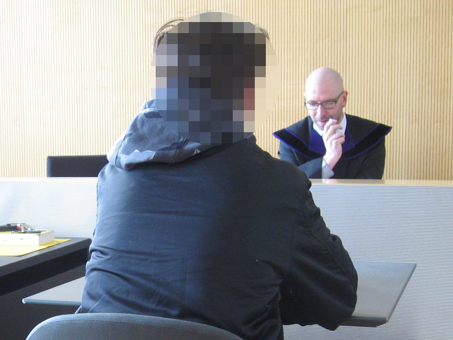 Geldstrafe, weil er seinen Kumpel decken wollte.