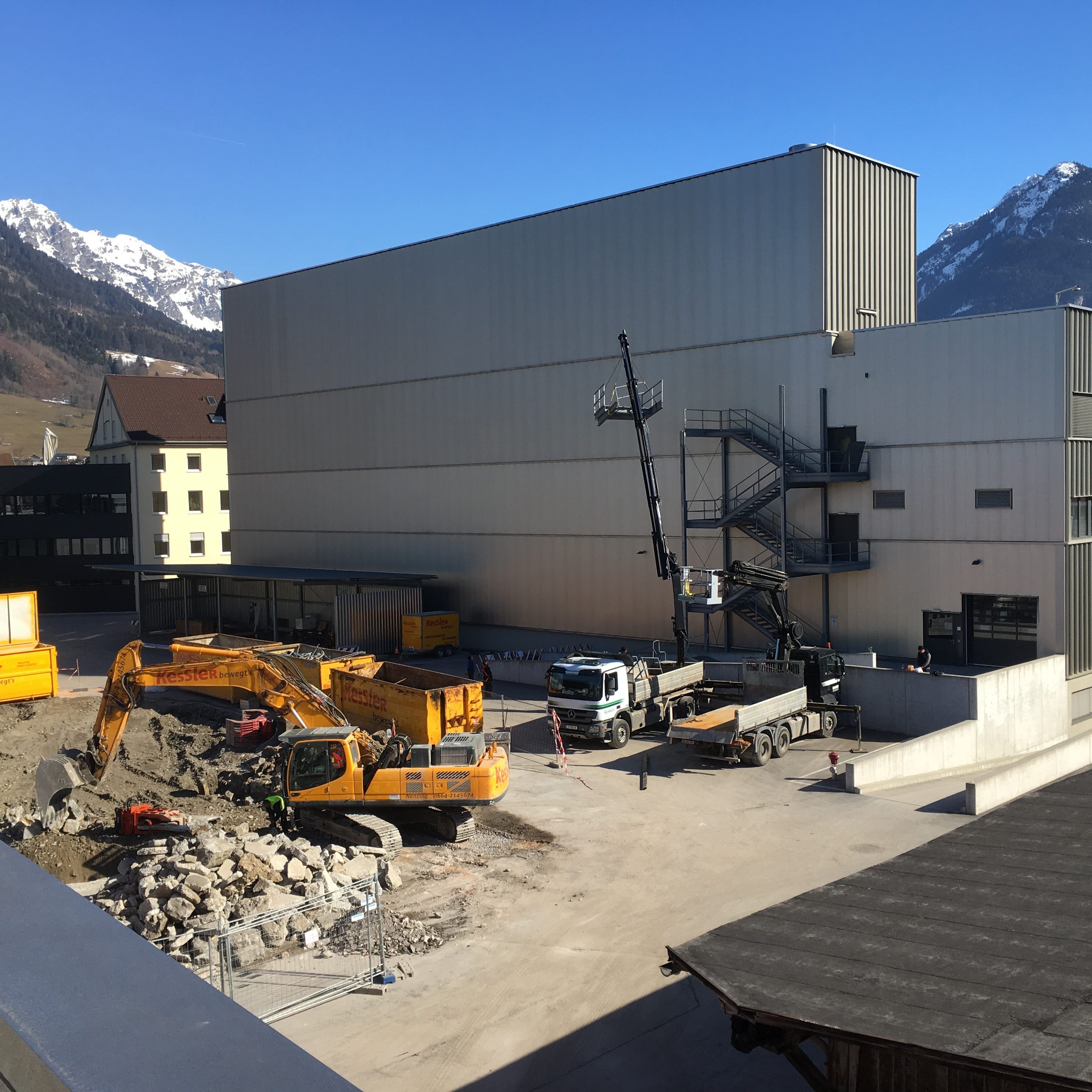 Die alte Schreinerei und das ehemalige Elektrolager wurde bereits abgebrochen.