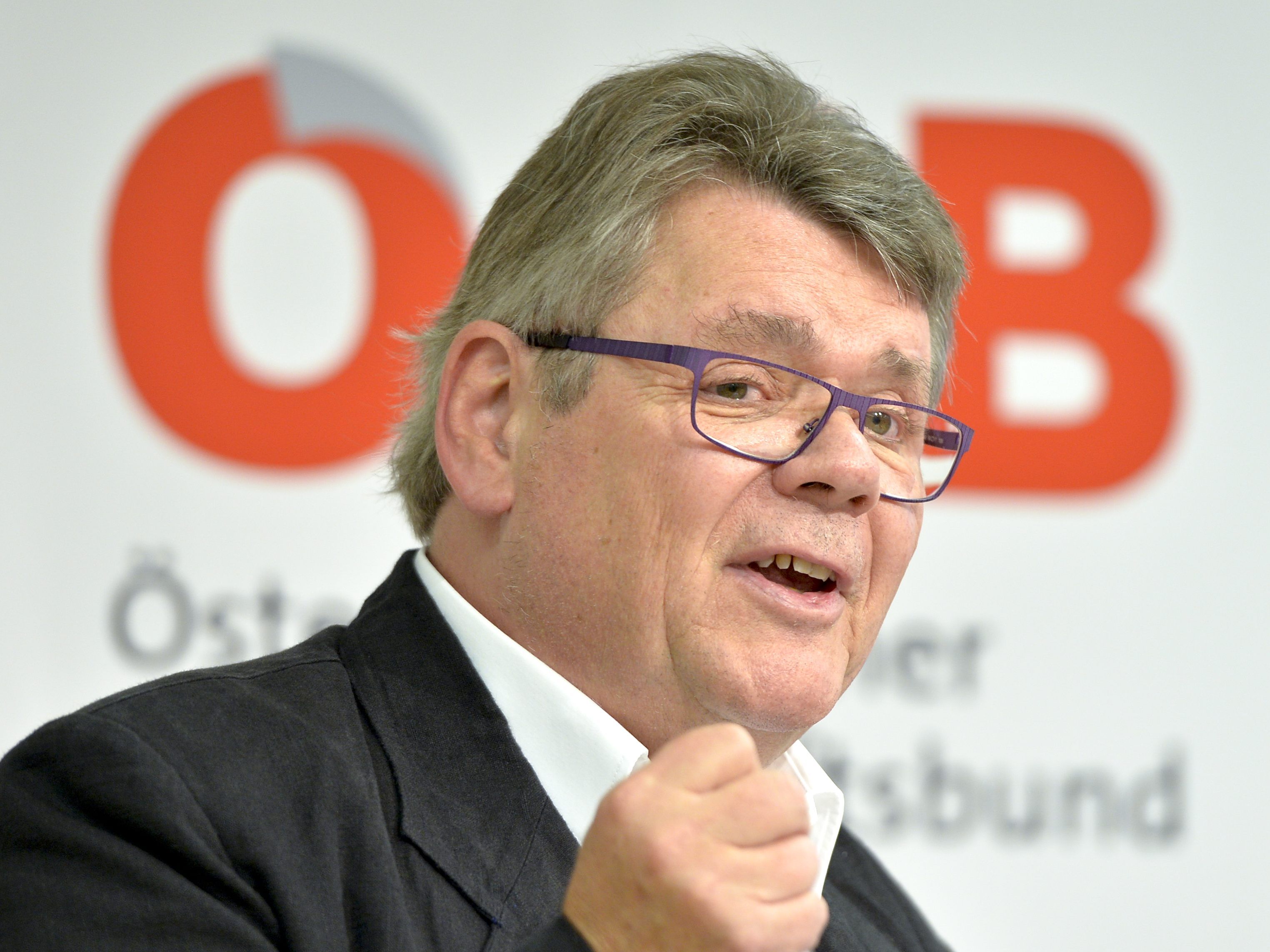 ÖGB-Präsident Katzian will wenn nötig rechtlich gegen die Karfreitagsregelung vorgehen.