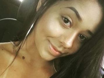 Die junge Brasilianerin wird wahrscheinlich für immer an den Rollstuhl gefesselt sein. Die junge Brasilianerin wird wahrscheinlich für immer an den Rollstuhl gefesselt sein.