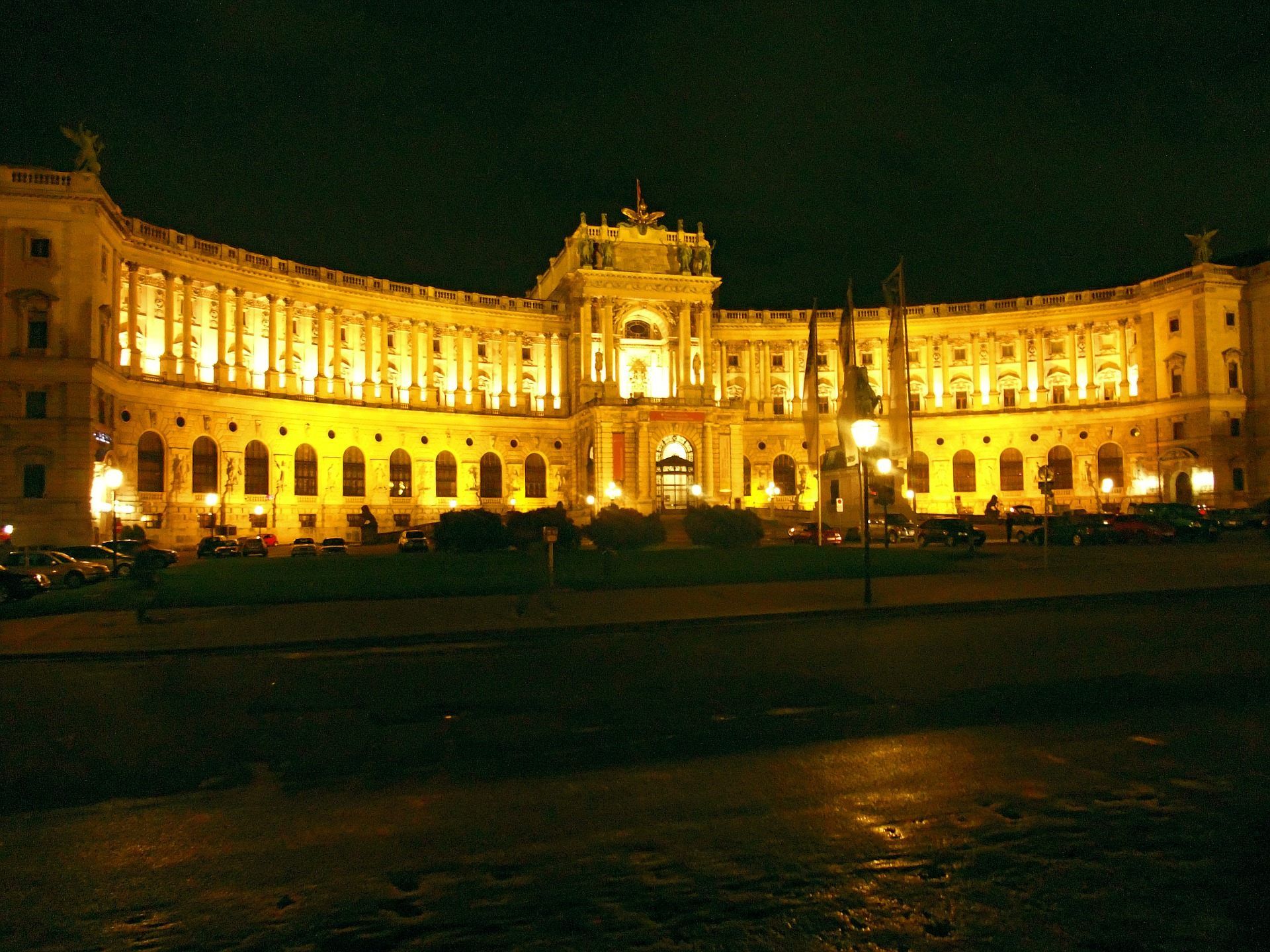 Auch bei der Wiener Hofburg werden die Lichter für eine Stunde abgedreht.