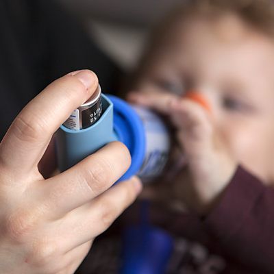 Asthma aufgrund Luftverschmutzung durch Straßenverkehr