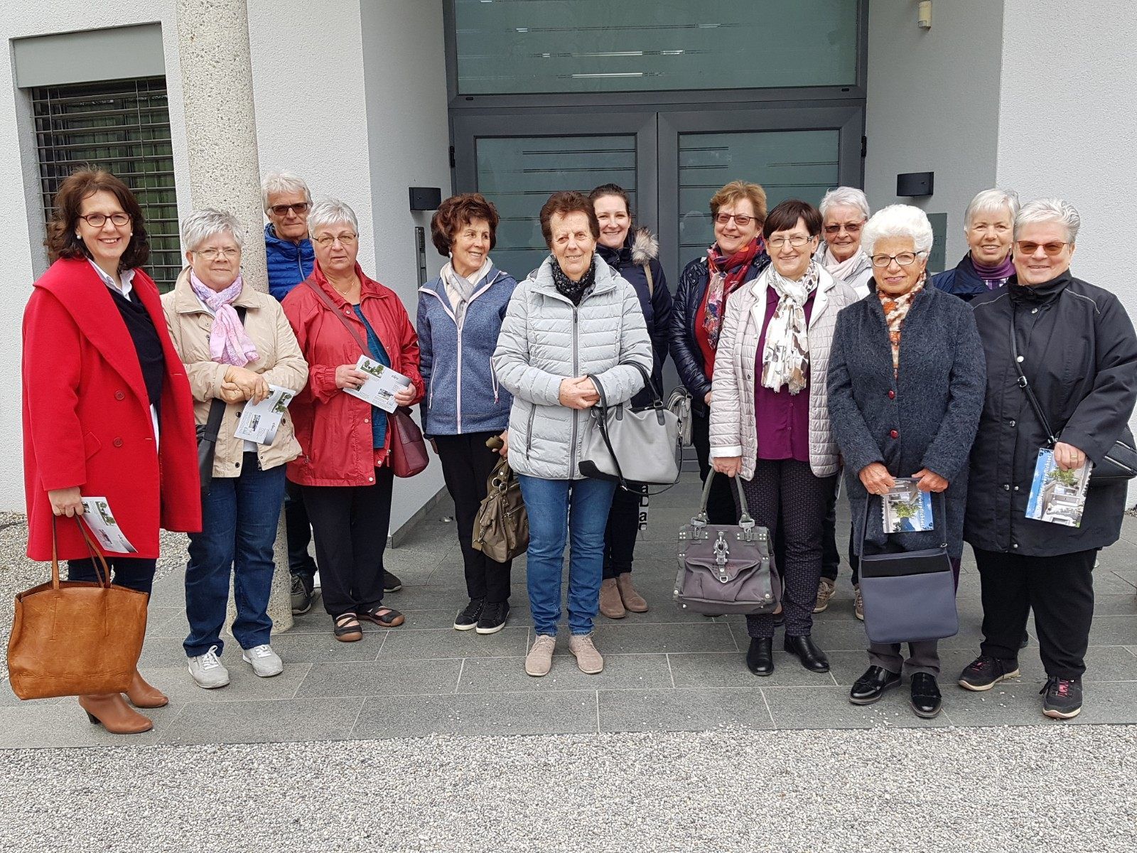 Frauenbewegung Götzis besichtigt das Krematorium Hohenems