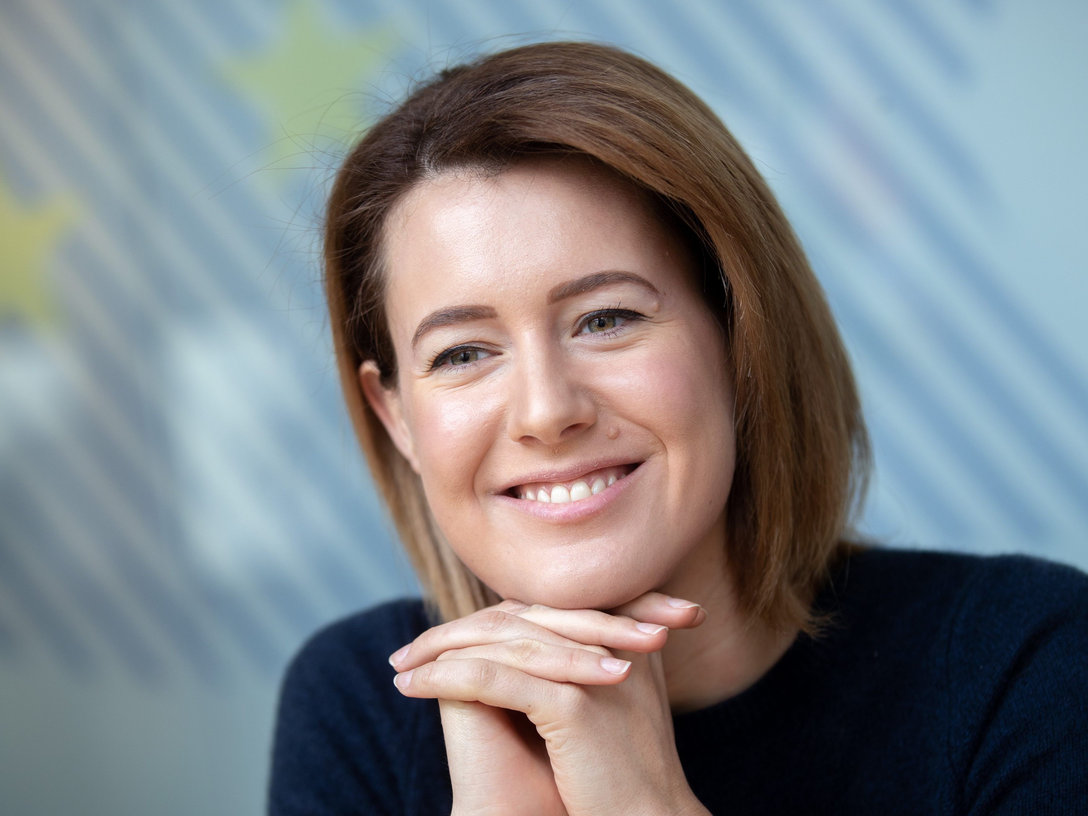 NEOS-EU-Spitzenkandidatin Claudia Gamon im Porträt NEOS-EU-Spitzenkandidatin Claudia Gamon im Porträt