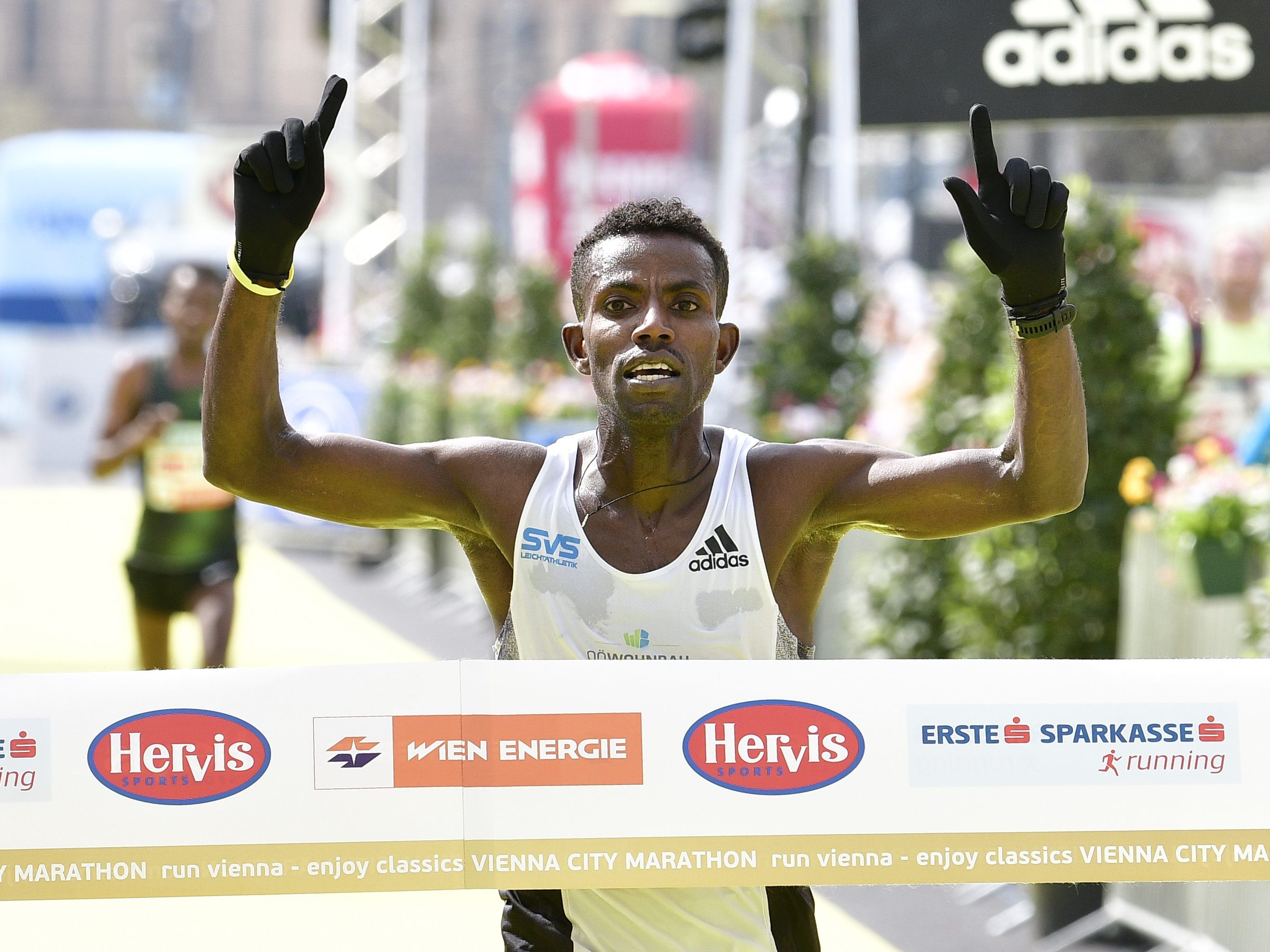 Lemawork Ketema brach den österreichischen Marathon-Rekord. Lemawork Ketema brach den österreichischen Marathon-Rekord.