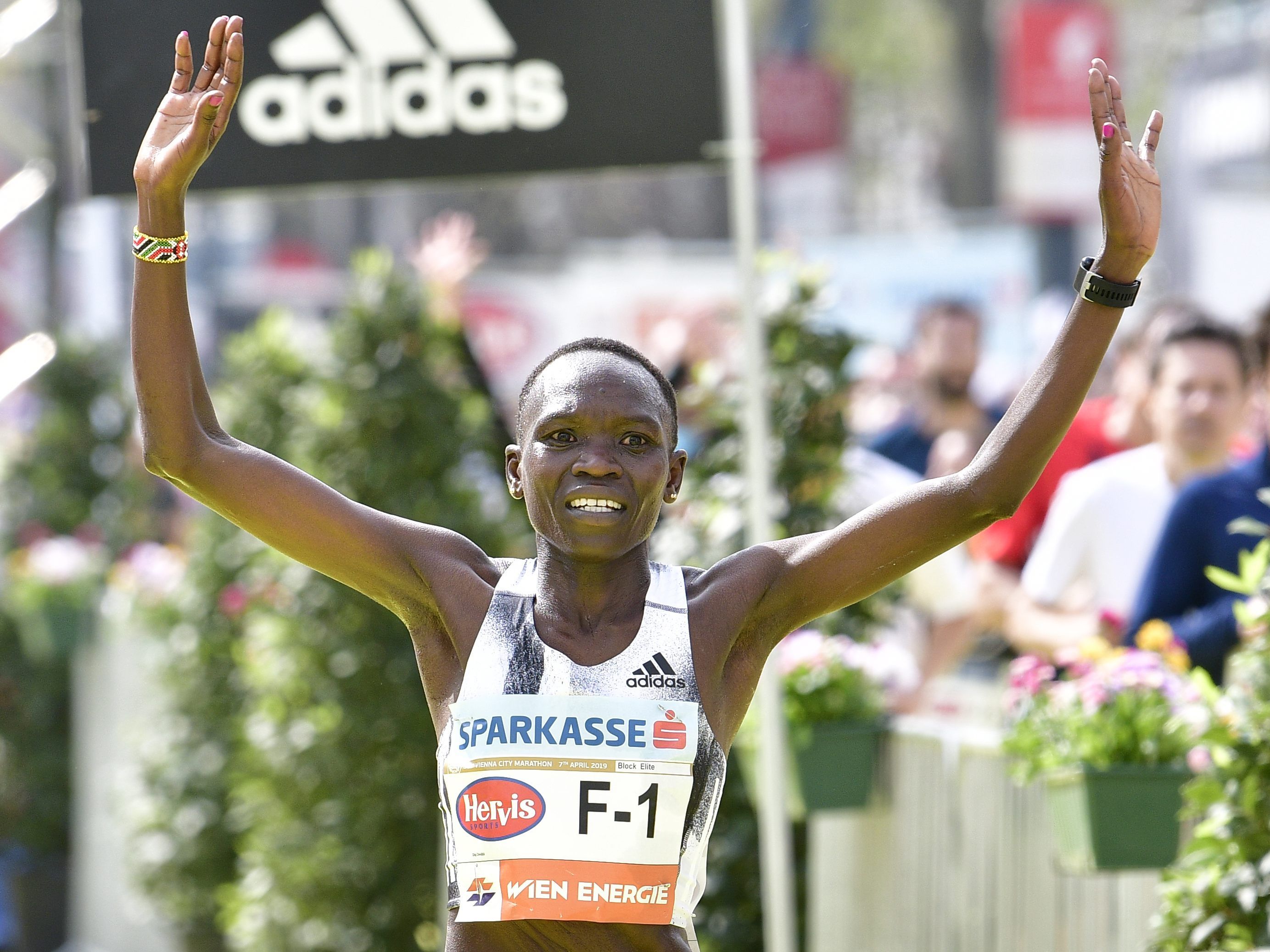Nancy Kiprop gewinnt auch den Vienna City Marathon 2019. Nancy Kiprop gewinnt auch den Vienna City Marathon 2019.