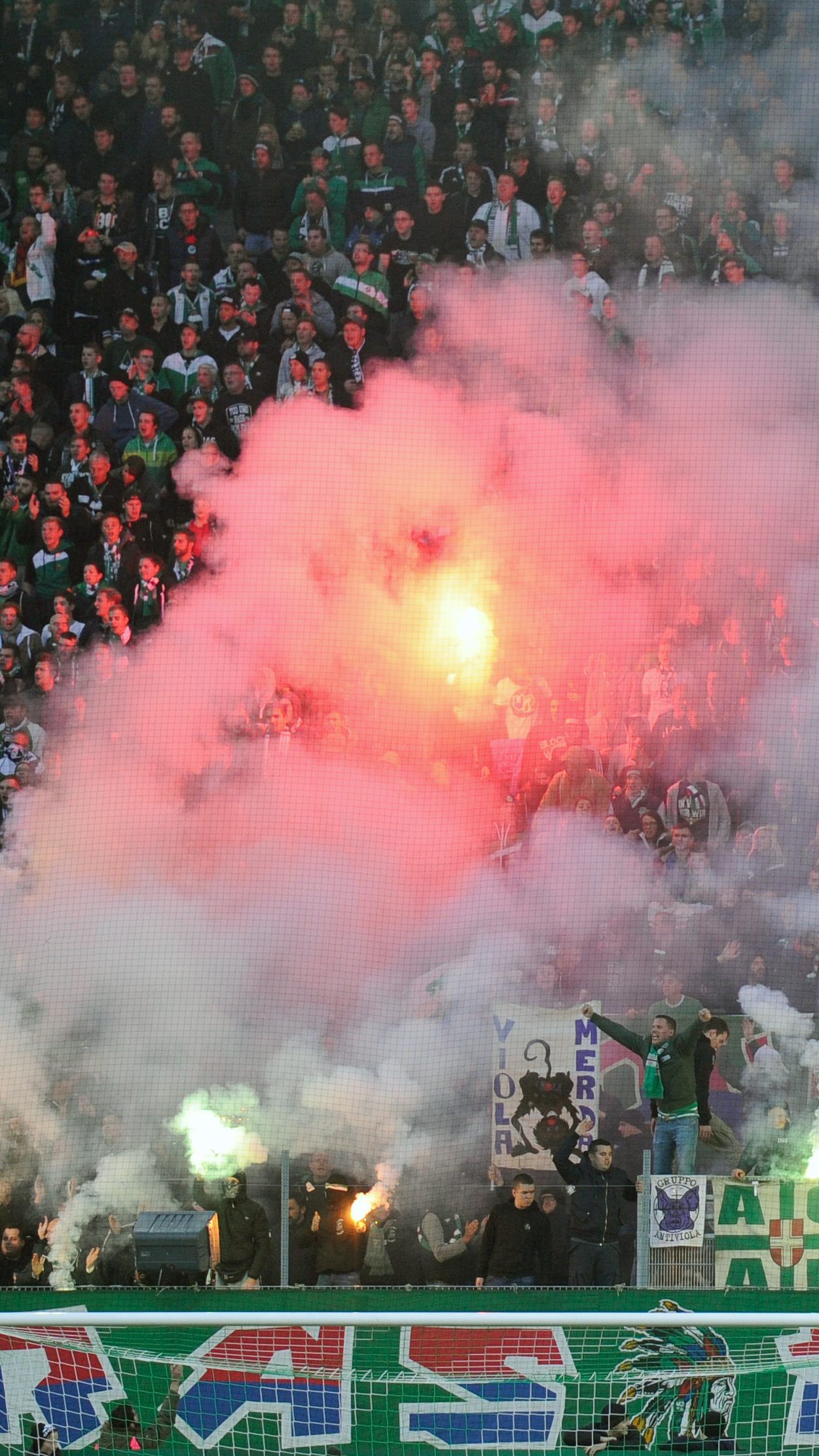 Die Polizei befürchtet, dass es Ausschreitungen und schwere Sachbeschädigungen geben könnte.