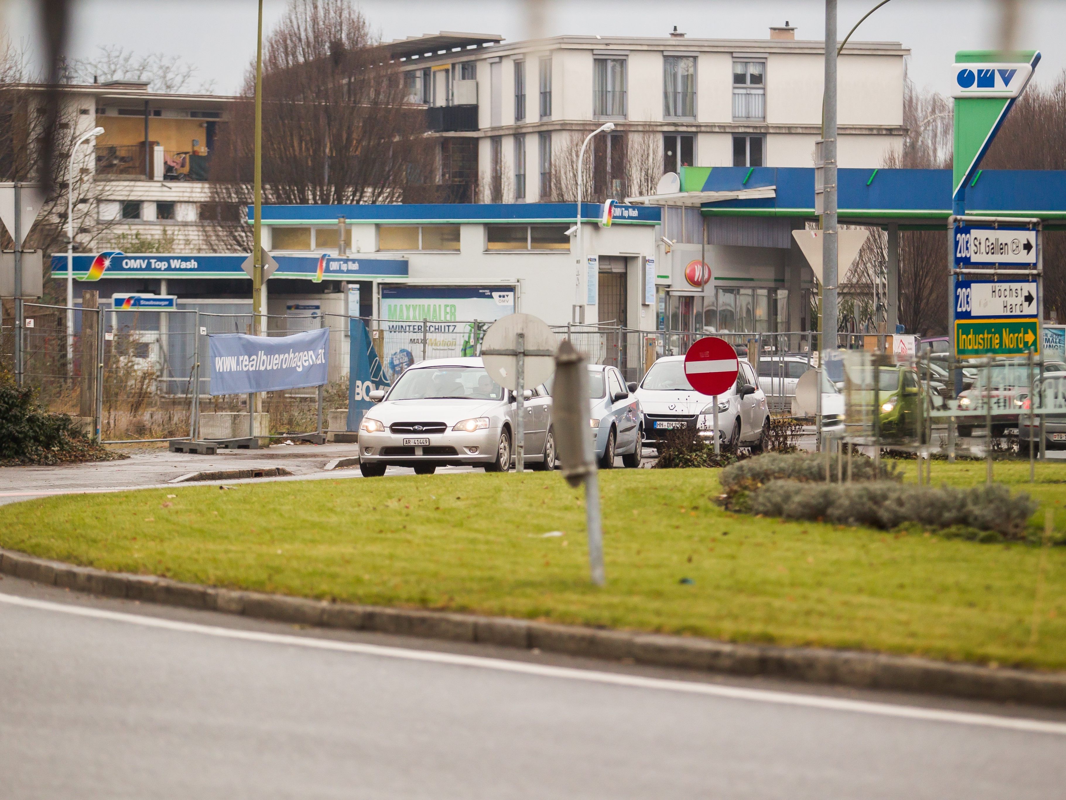 Der Unfall passierte in der Nähe des Engel-Kreisverkehrs/Symbolbild Der Unfall passierte in der Nähe des Engel-Kreisverkehrs/Symbolbild