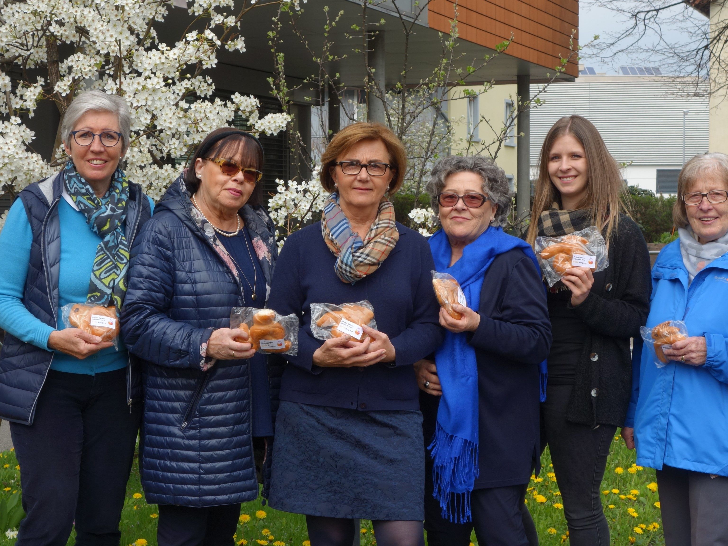 GUTA Vorstandsdamen bei der Osteraktion