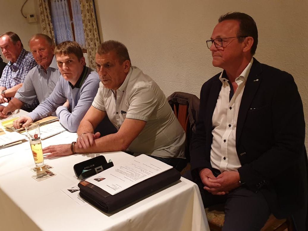 (Der neue Vereinsvorstand des ESC Bludenz)