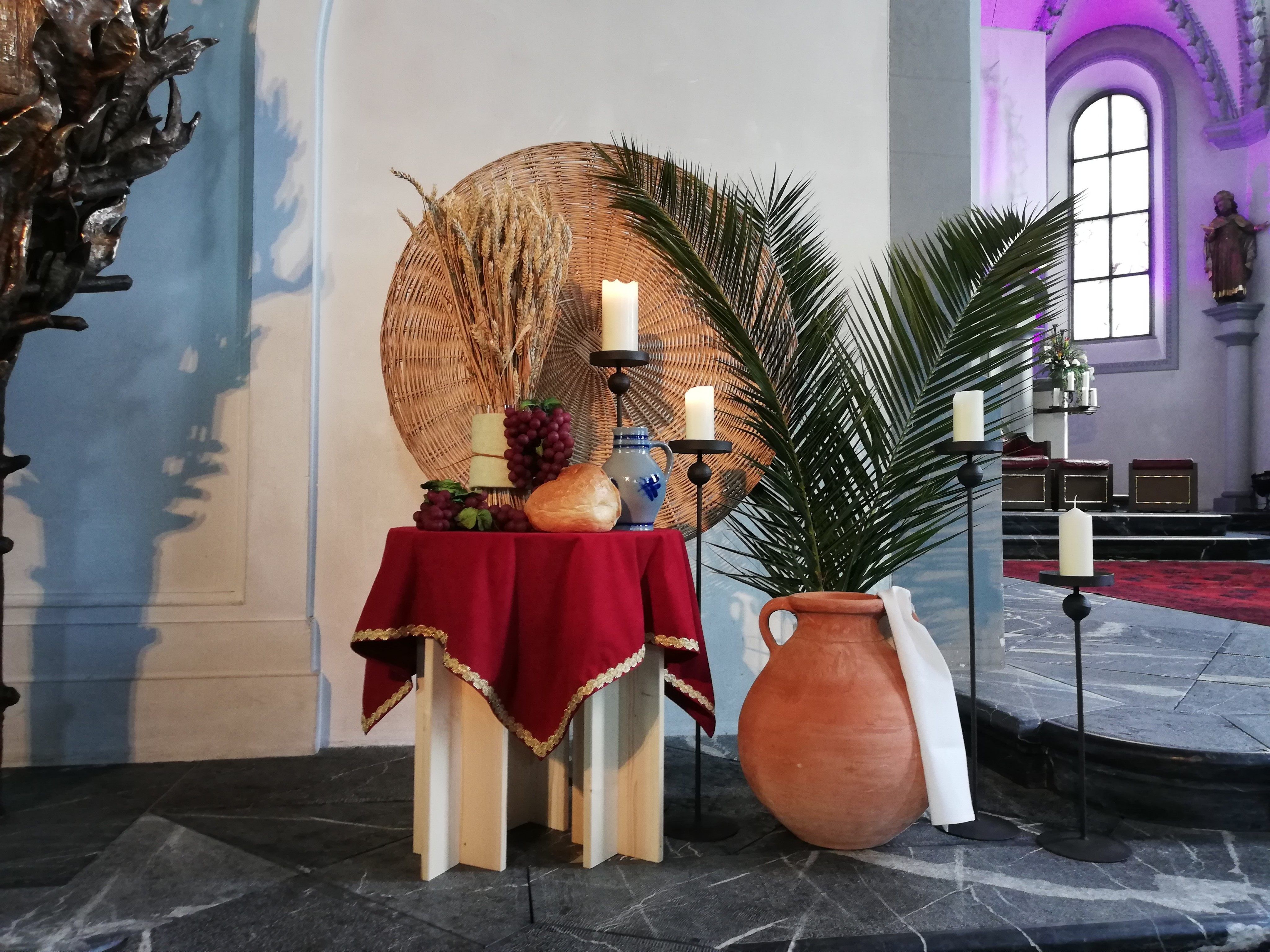 Dekoration zum Gründonnerstag 2019 in der Basilika