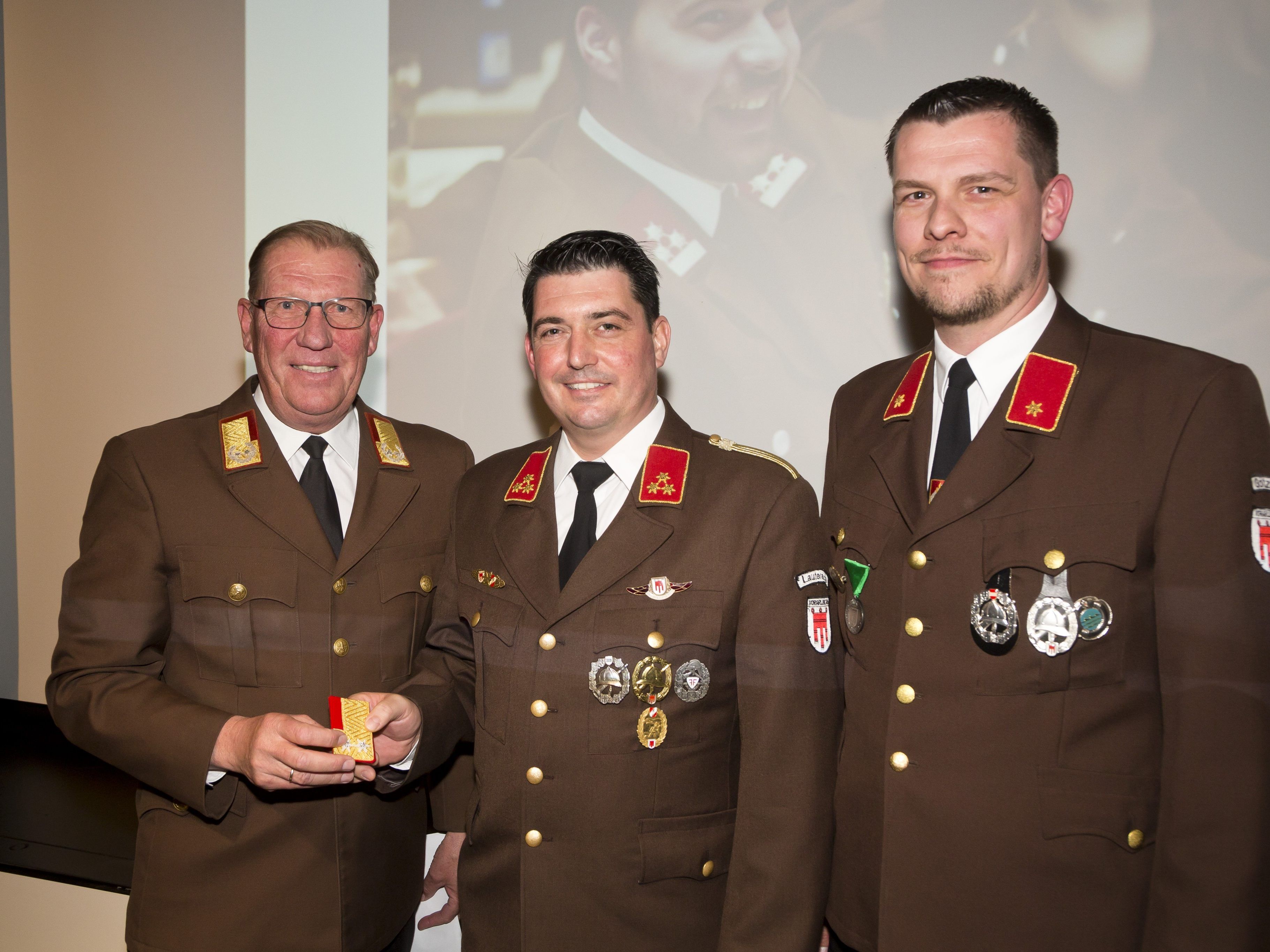 Die neu gewählten Bezirksvertreter mit Landesfeuerwehrinspektor Hubert Vetter. v.li.: Hubert Vetter, Reinhard Karg (Bregenz), Markus Süß (Götzis).