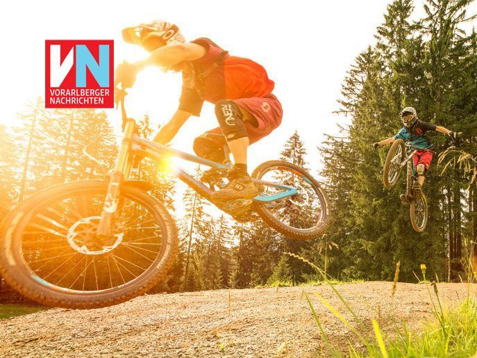 Johanna Kronberger (31) sorgt sich um die Auerhühner am Loischkopf. Die Bikepark-Erweiterung könnte zum Aussterben der Population führen.