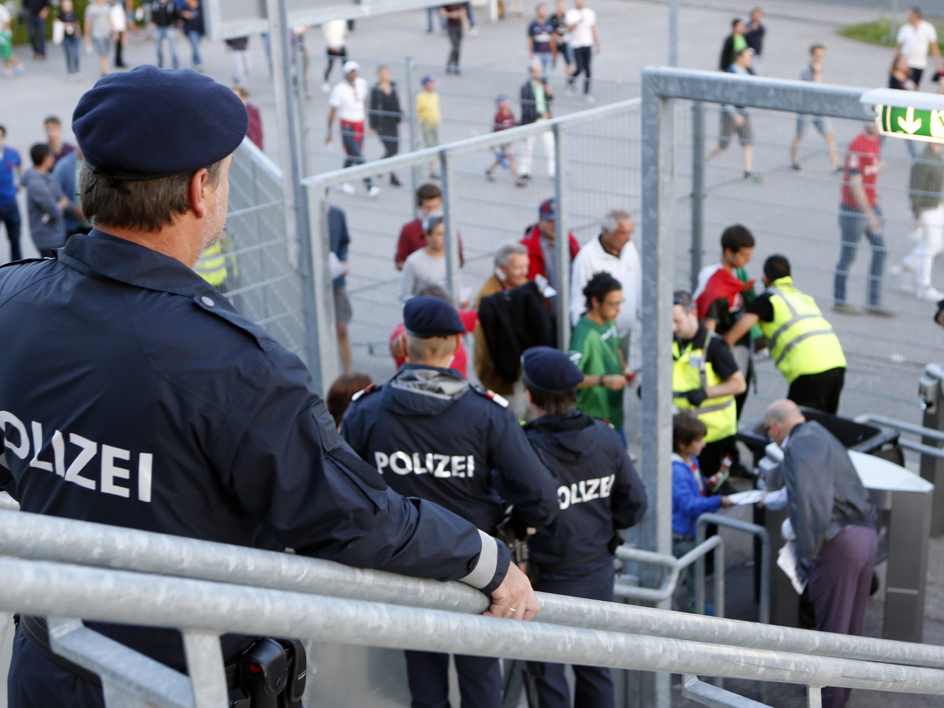 Die Polizei rechnet beim Cup-Finale in Klagenfurt nicht mit Ausschreitungen. Die Polizei rechnet beim Cup-Finale in Klagenfurt nicht mit Ausschreitungen.