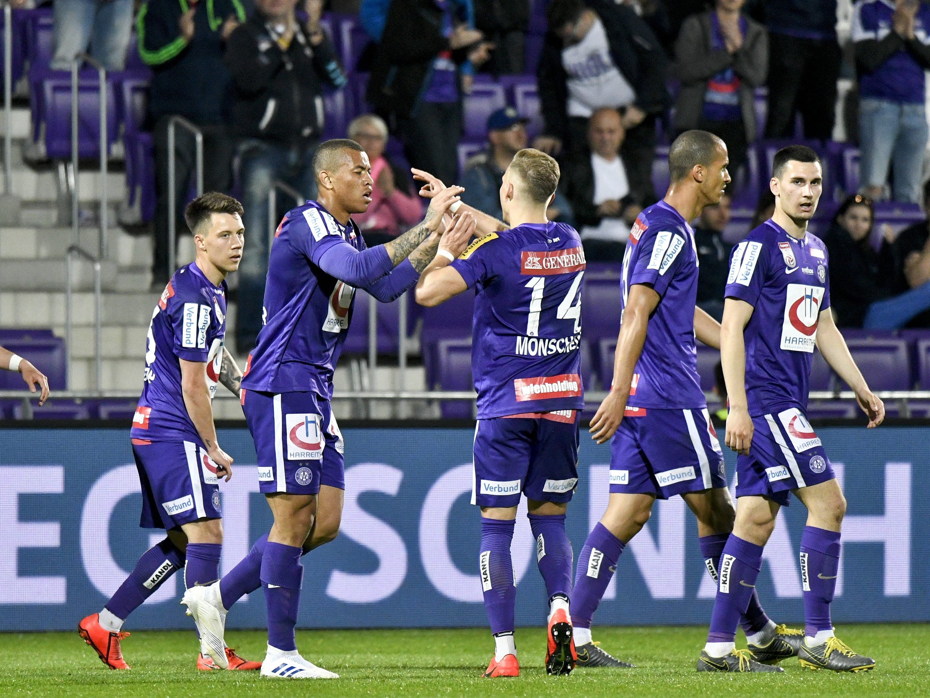 LIVE-Ticker zum Spiel SKN St. Pölten gegen Austria Wien ab 14:30 Uhr. LIVE-Ticker zum Spiel SKN St. Pölten gegen Austria Wien ab 14:30 Uhr.