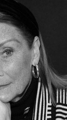 Die britische Schauspielerin Tania Mallet ist gestorben.