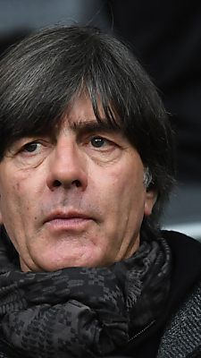 Deutscher Nationaltrainer Löw in Klinik