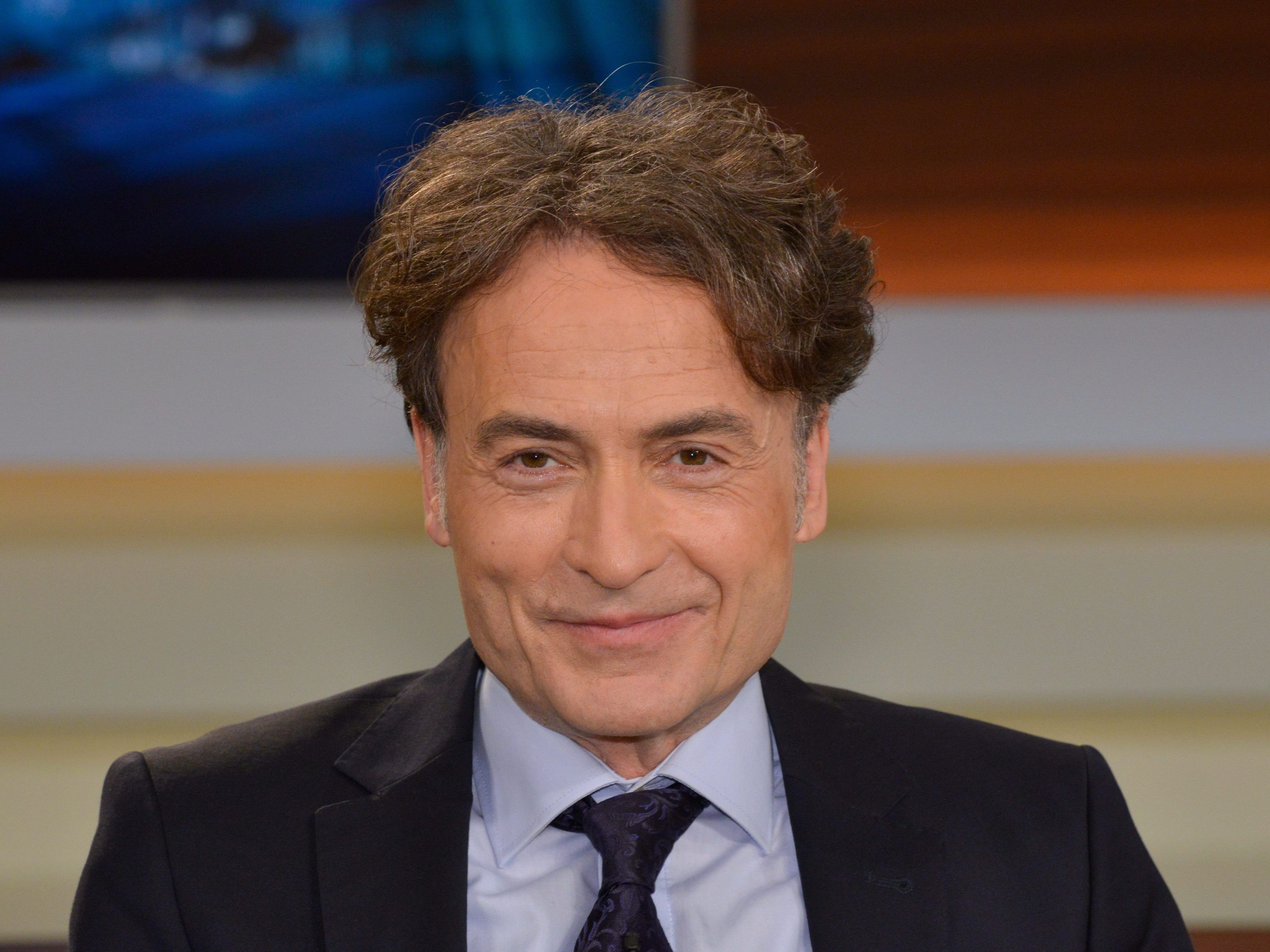 Giovanni di Lorenzo, Chefredakteur "Die Zeit", löste eine Diskussion um Doppelwahlen aus Giovanni di Lorenzo, Chefredakteur "Die Zeit", löste eine Diskussion um Doppelwahlen aus