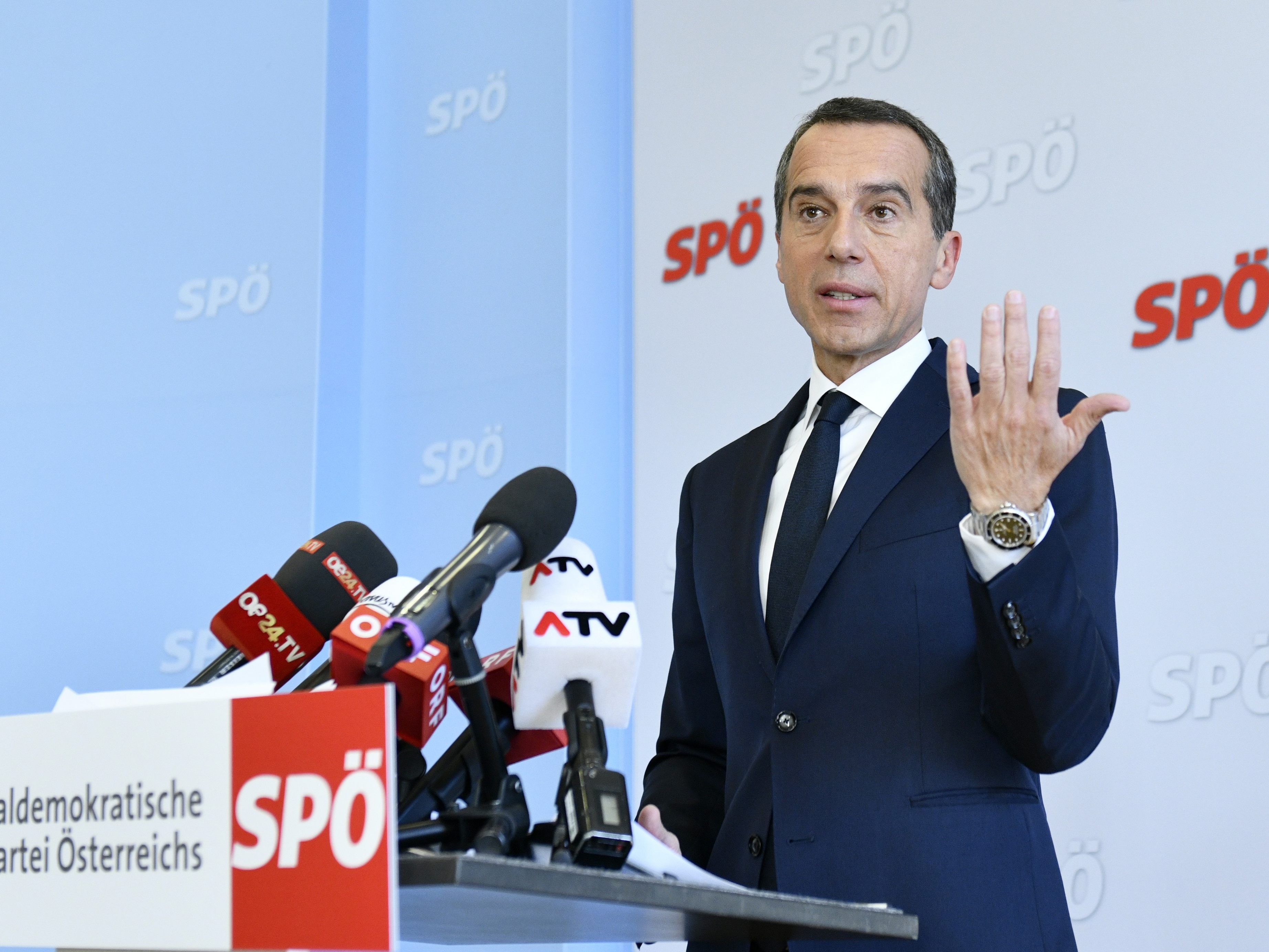 Ex-Kanzler Kern rät Kurz nach dem FPÖ-Skandal zum Rücktritt.