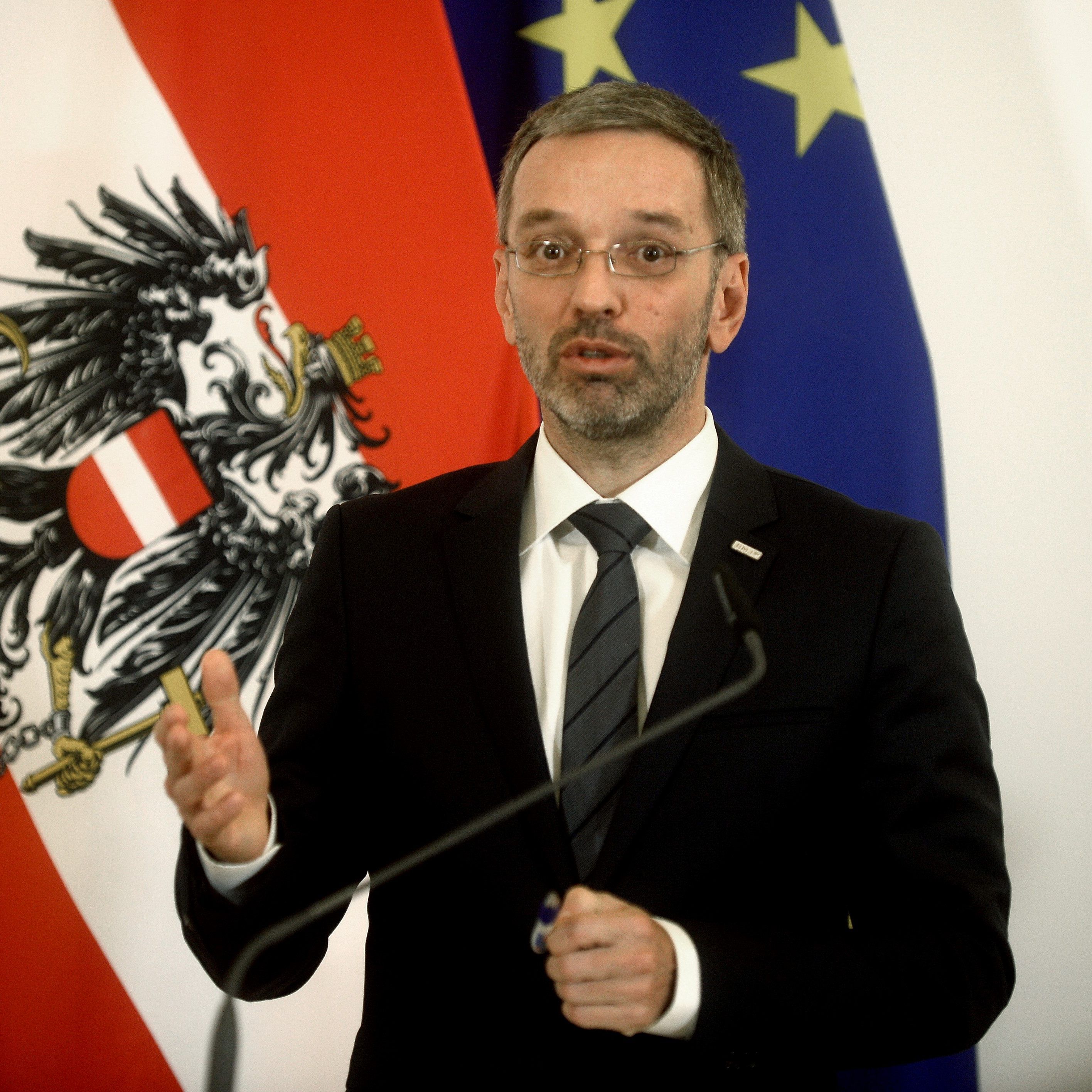 Innenminister Kickl legte in einem weiteren Facebook-Posting nach.