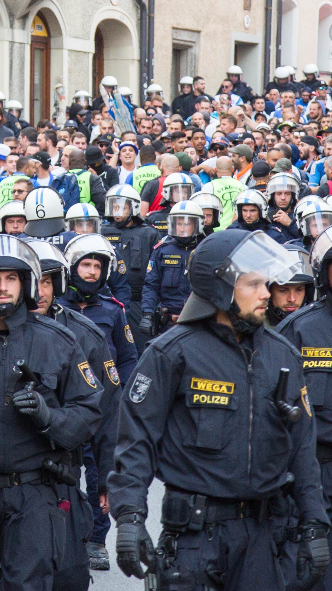 Die Liga ist über die Diskussionen rund um die Kosten für Polizeieinsätze verwundert.