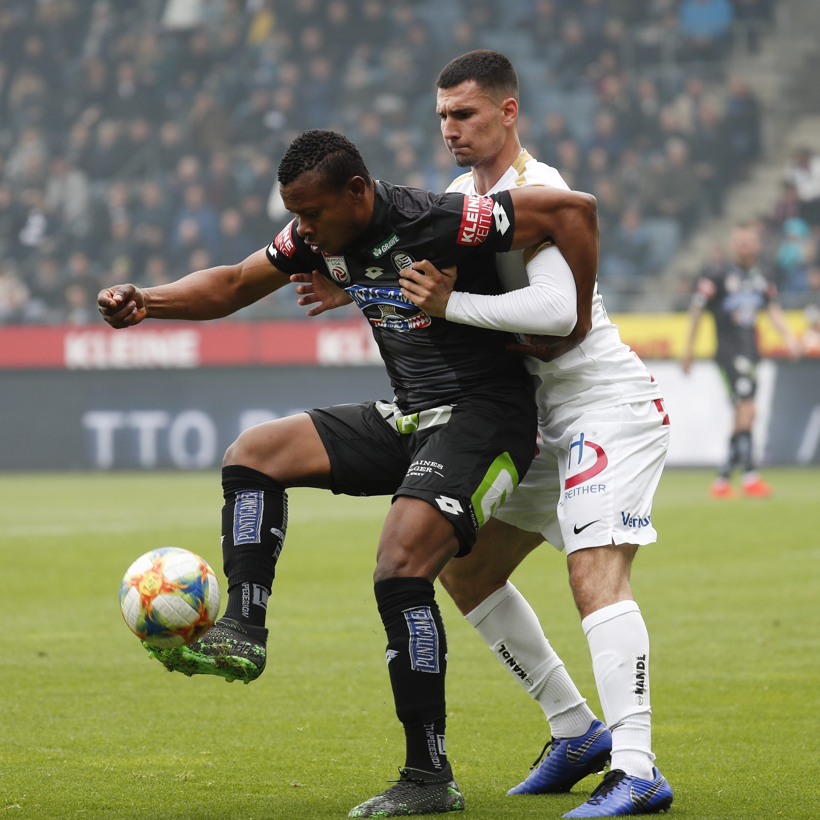 Austria Wien hat den Vertrag mit dem Innenverteidiger verlängert.