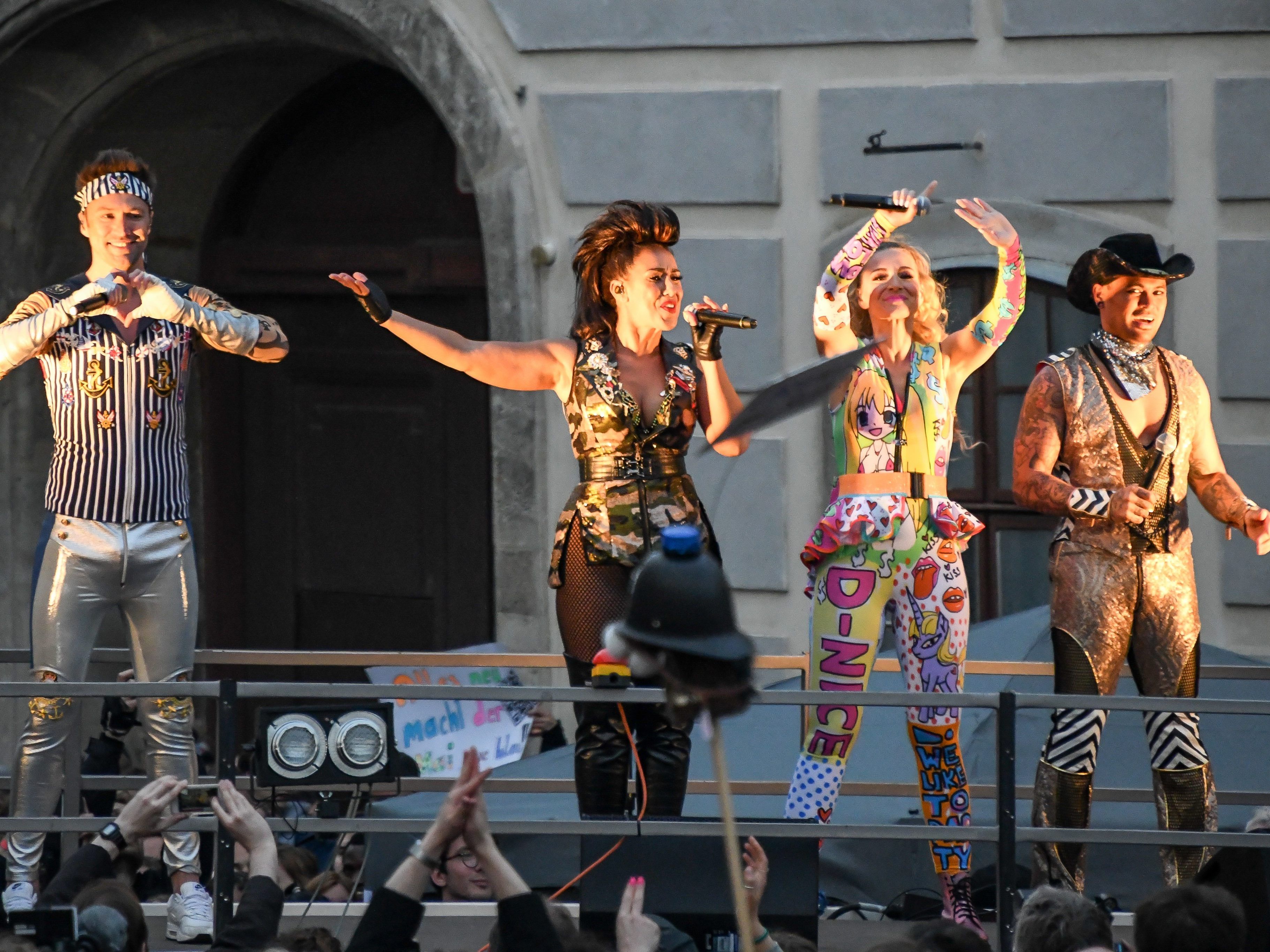 In Wien zu sein, sei "so amazing", betonte das Quartett.