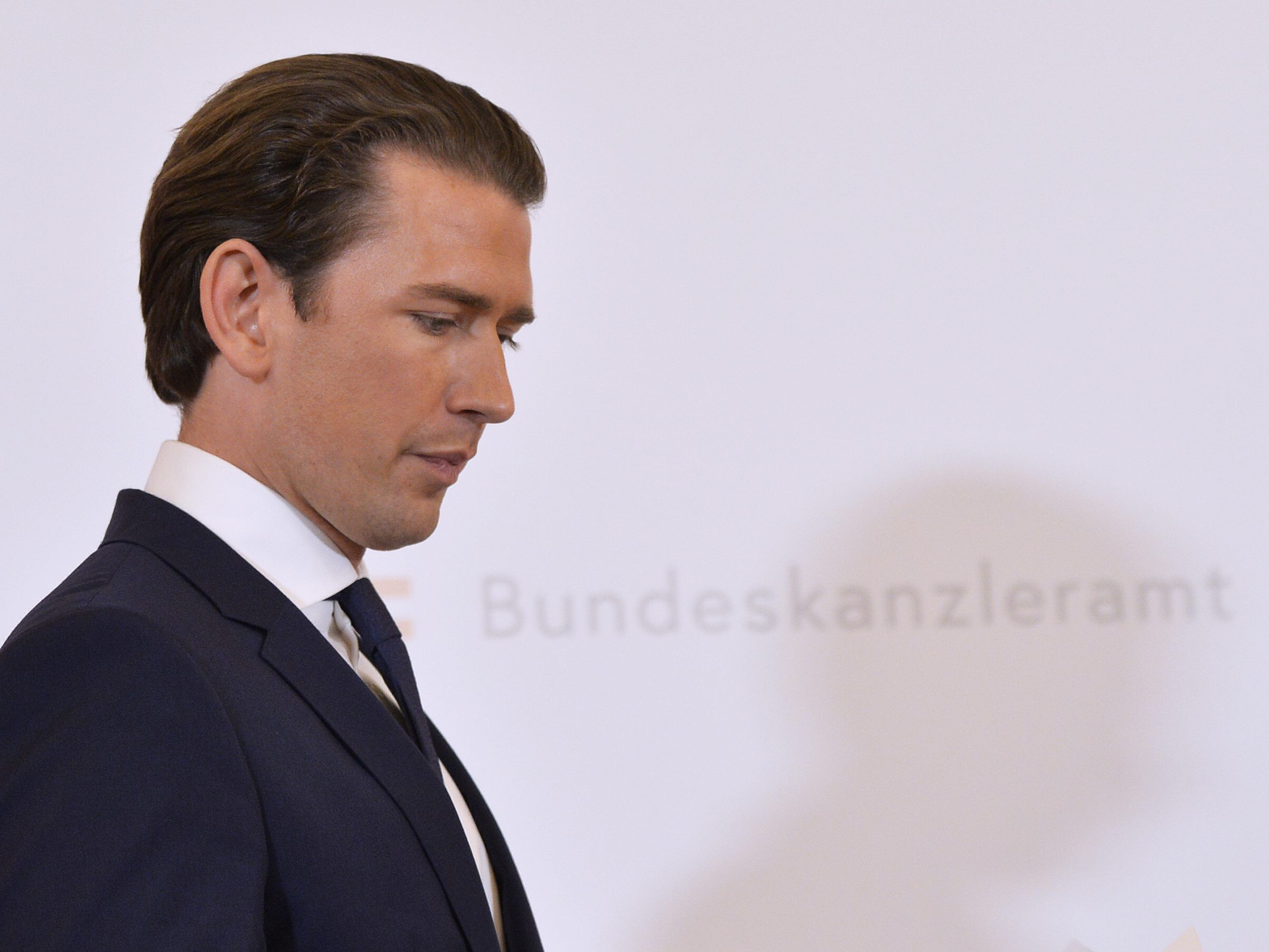 das Bundeskanzleramt bestätigte die Namen der Experten.