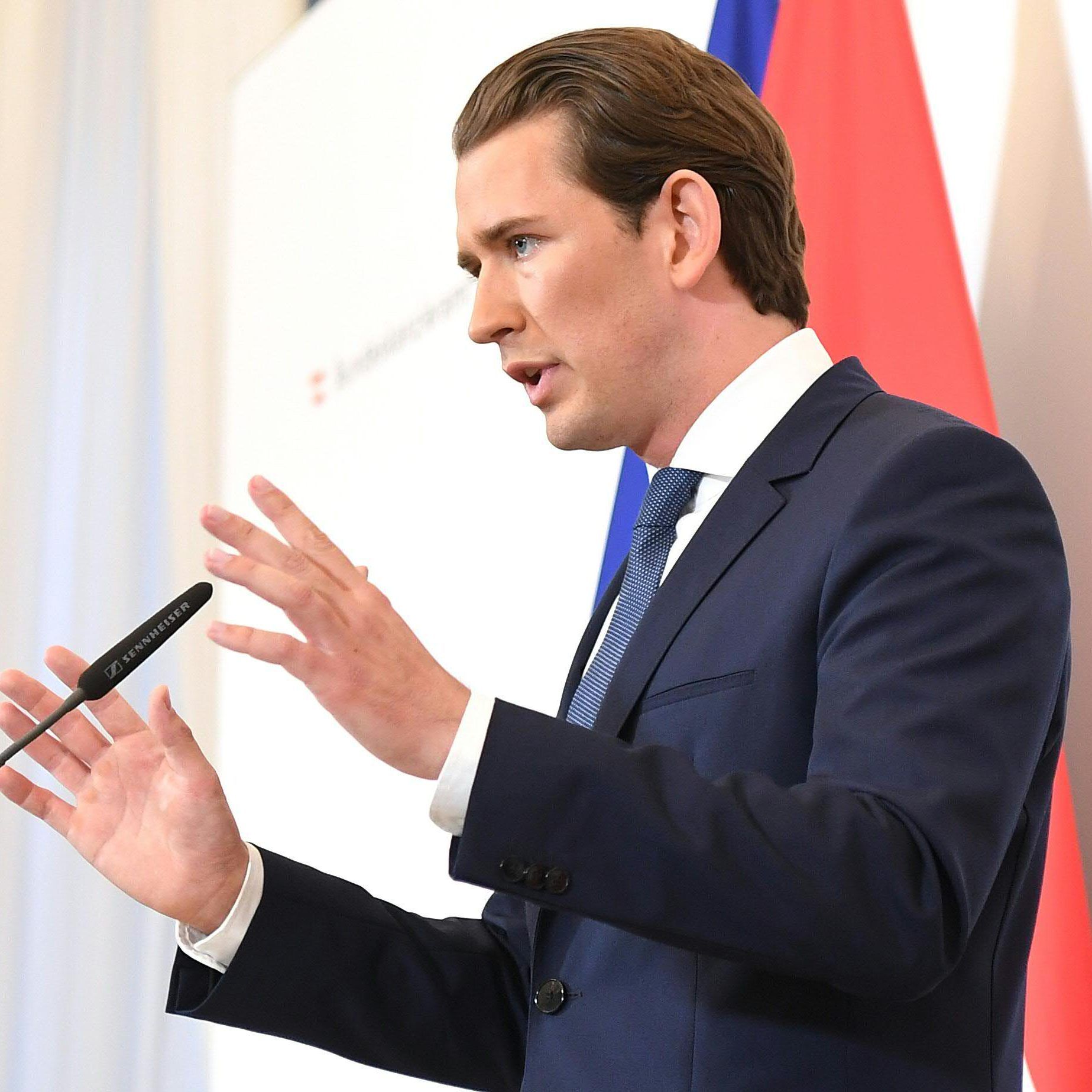 Politexperte Thomas Hofer befürchtet den totalen Rosenkrieg.