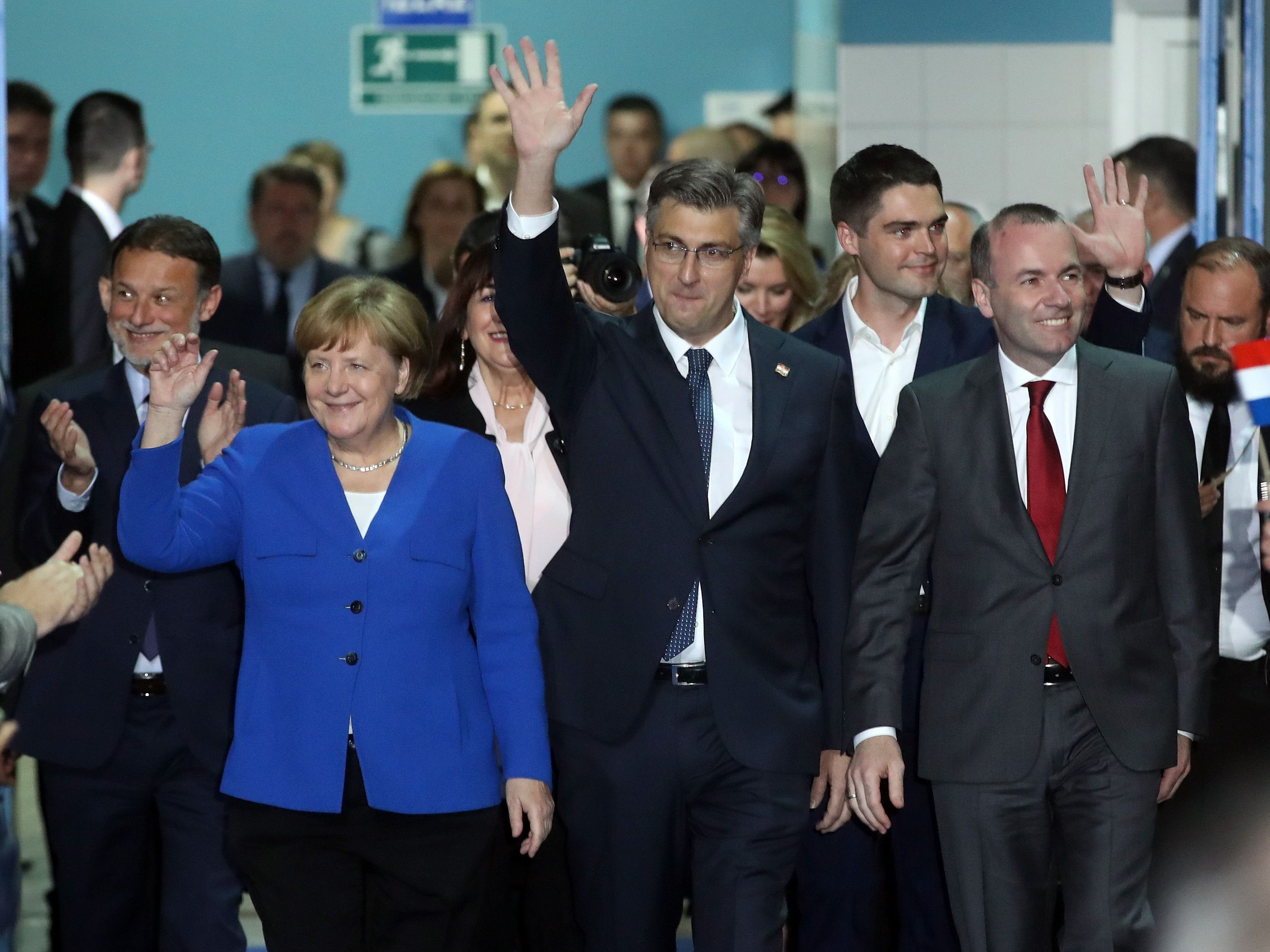 Merkel bei der Wahlkampfveranstaltung in Zagreb. Merkel bei der Wahlkampfveranstaltung in Zagreb.