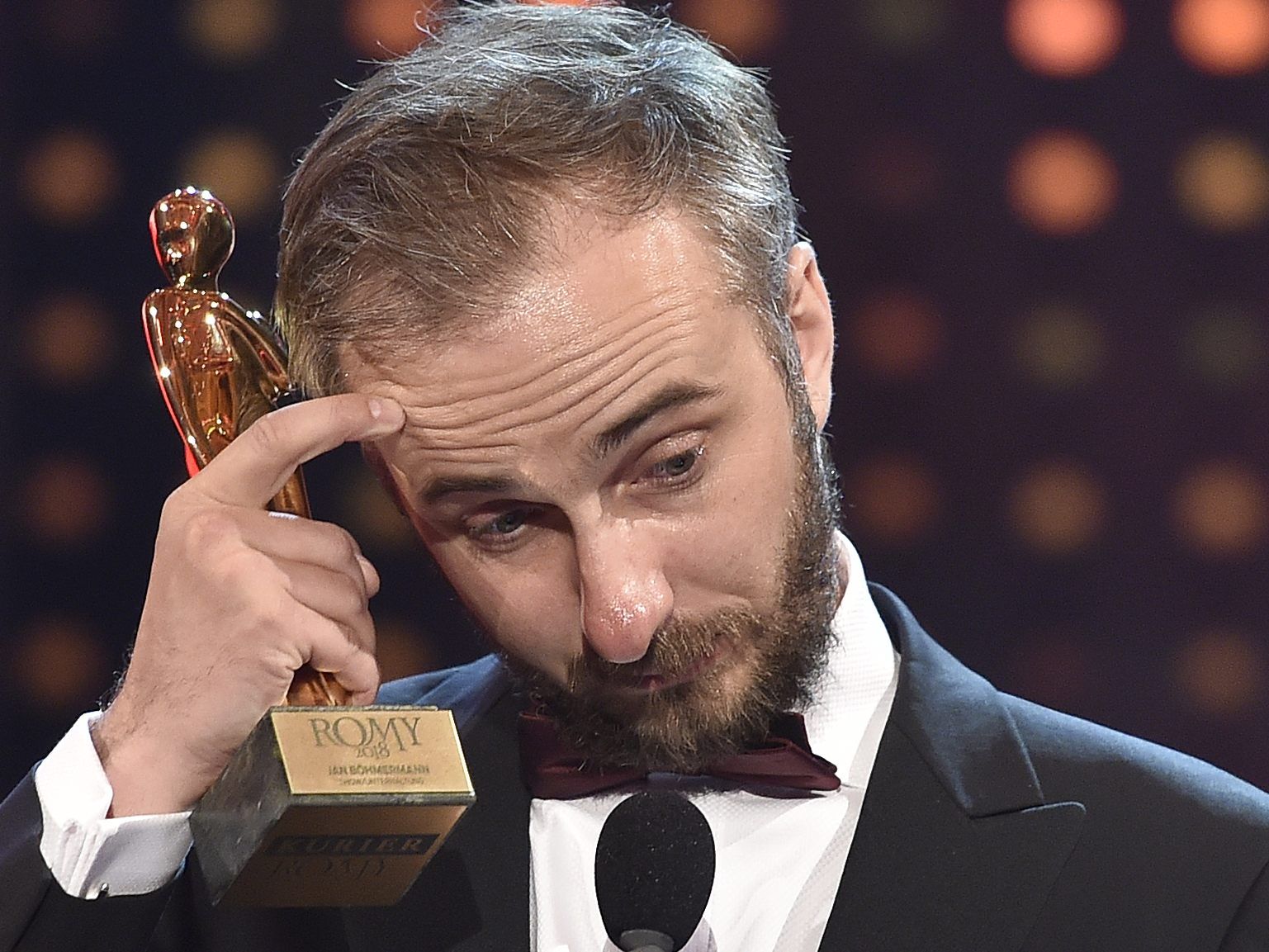 Jan Böhmermann im Rahmen der "Romy Gala 2018" in der Wiener Hofburg.