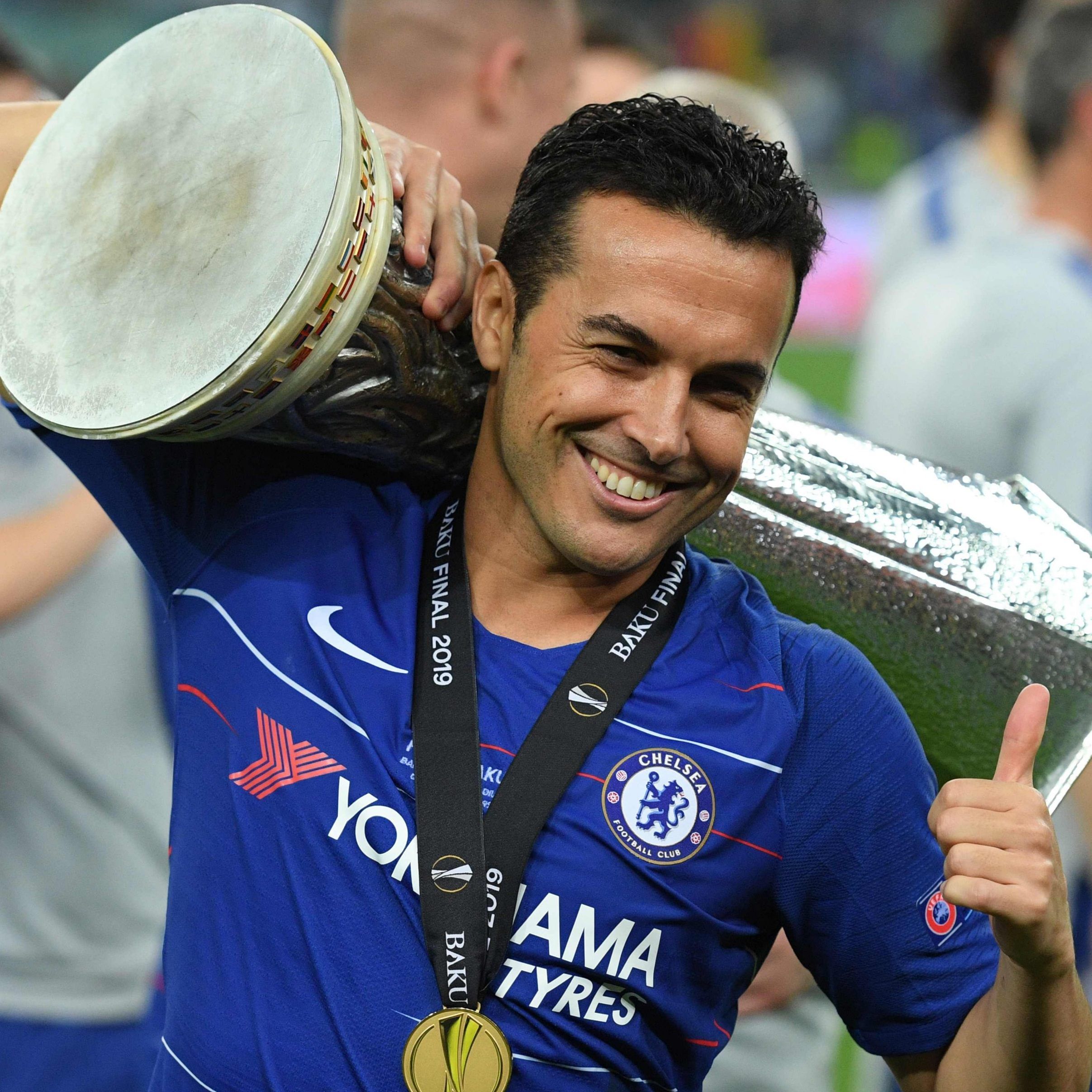 Chelseas Mittelfeldspieler Pedro feiert den Europa-Leage-Sieg gegen Arsenal ausgesprochen locker.