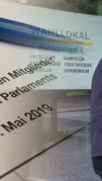 Landeshauptmann Wallner am Sonntag Morgen vor seiner Stimmabgabe in seiner Heimatgemeinde Frastanz.