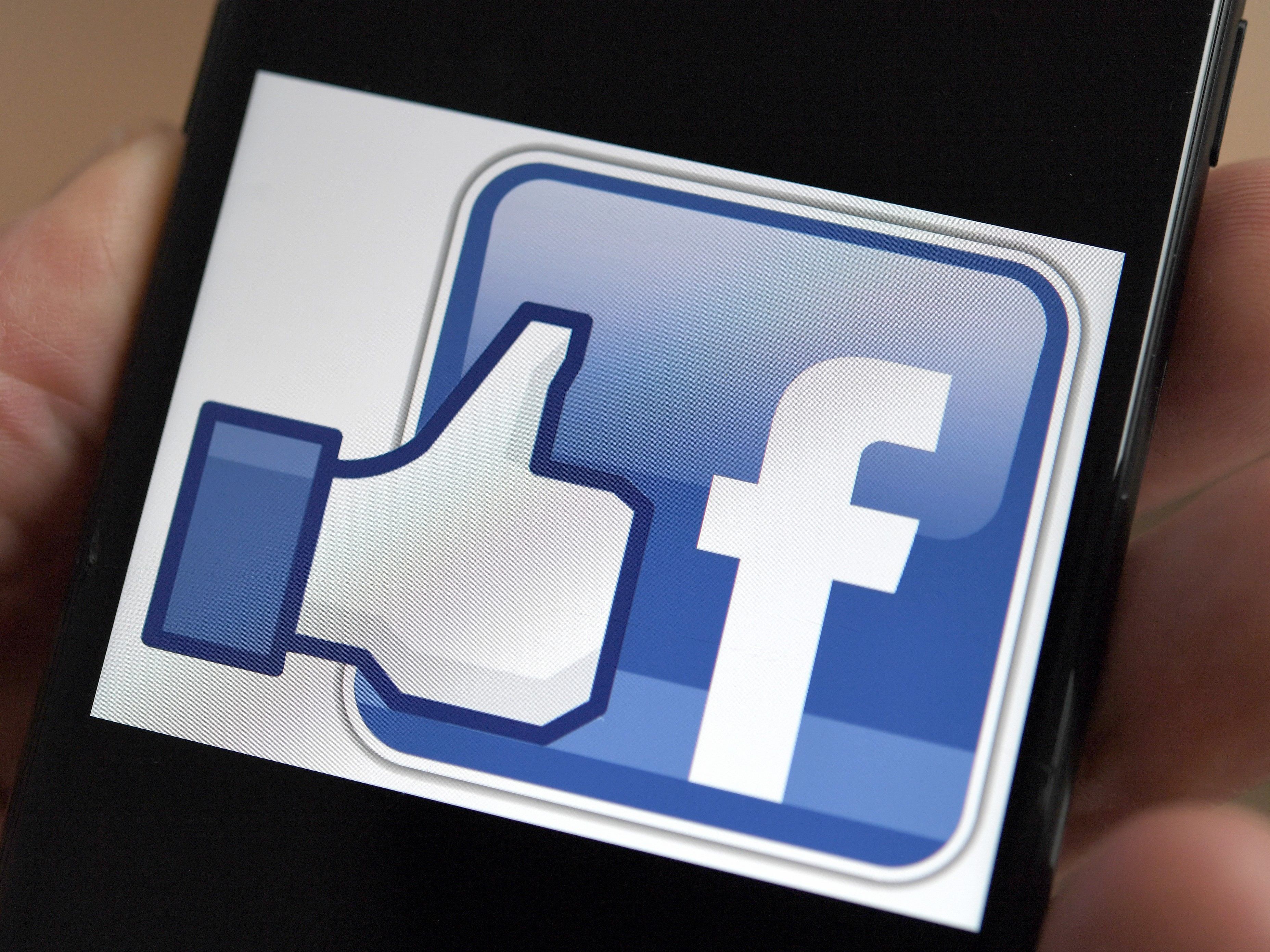 Seit März haben die österreichischen Parteien knapp 400.000 Euro in Facebook-Werbung investiert. Seit März haben die österreichischen Parteien knapp 400.000 Euro in Facebook-Werbung investiert.